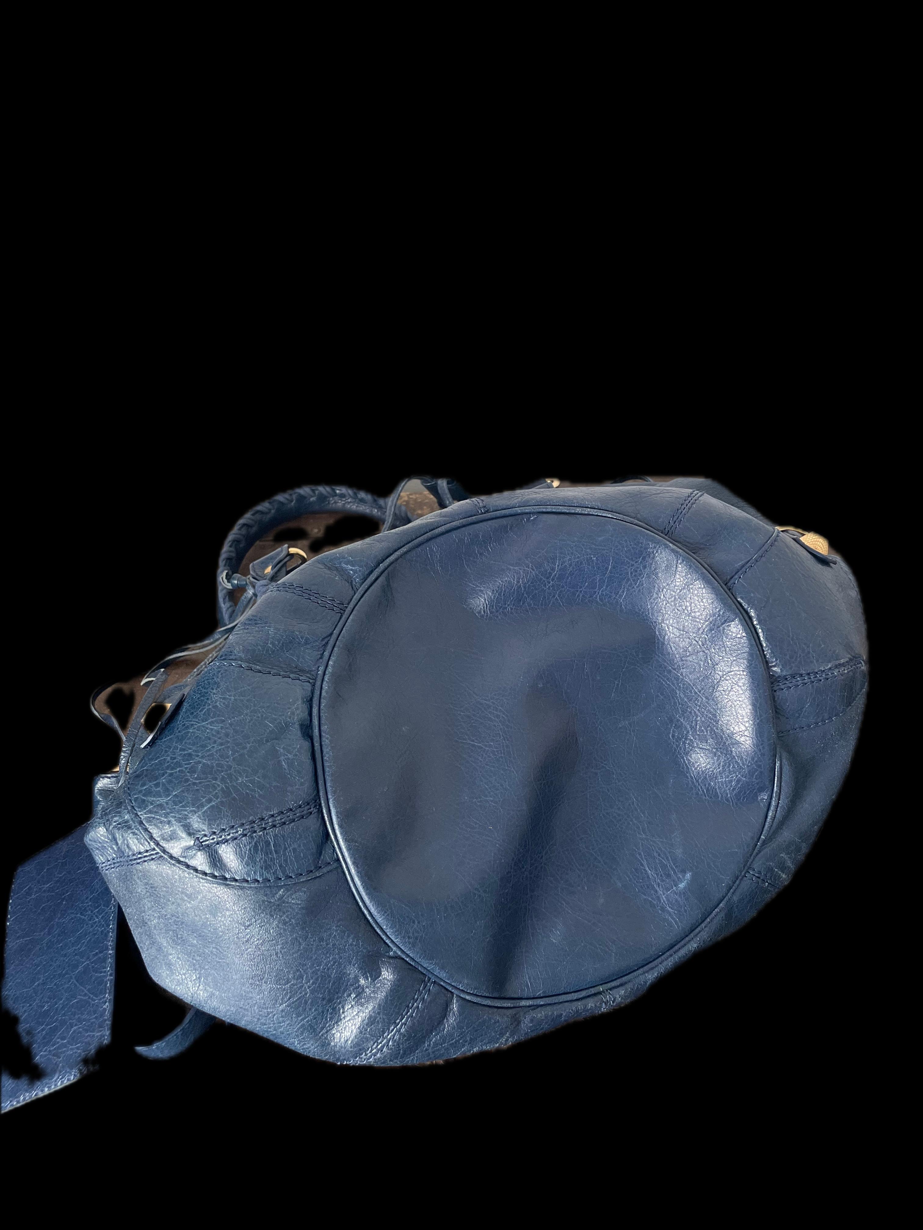 Balenciaga Bucket bag with Saint gold Studs and shoulder strap In Excellent Condition For Sale In Toronto, CA