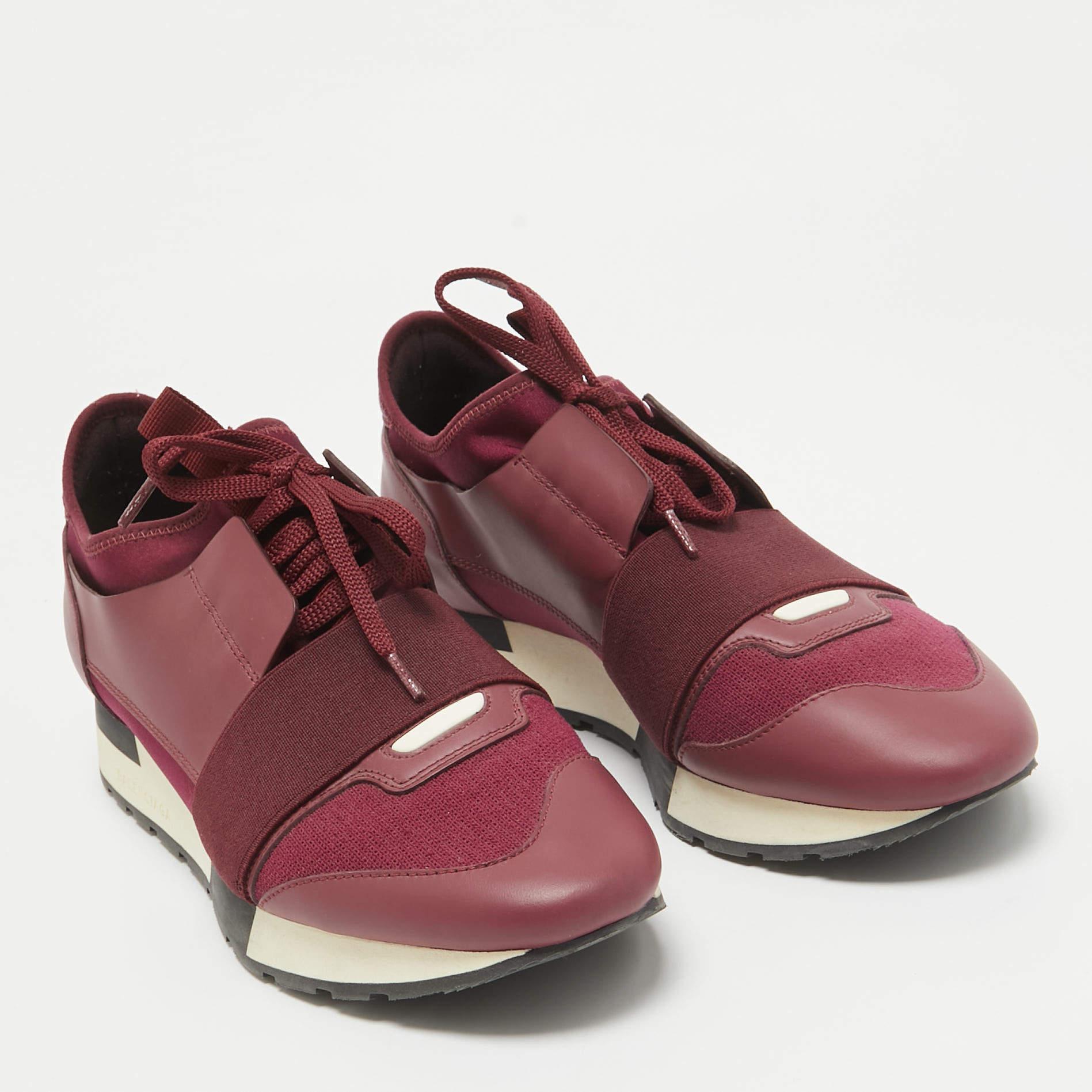 Balenciaga, scarpe da ginnastica in tessuto e pelle Race Runner Lace Up, taglia 39. In condizioni buone in vendita a Dubai, Al Qouz 2