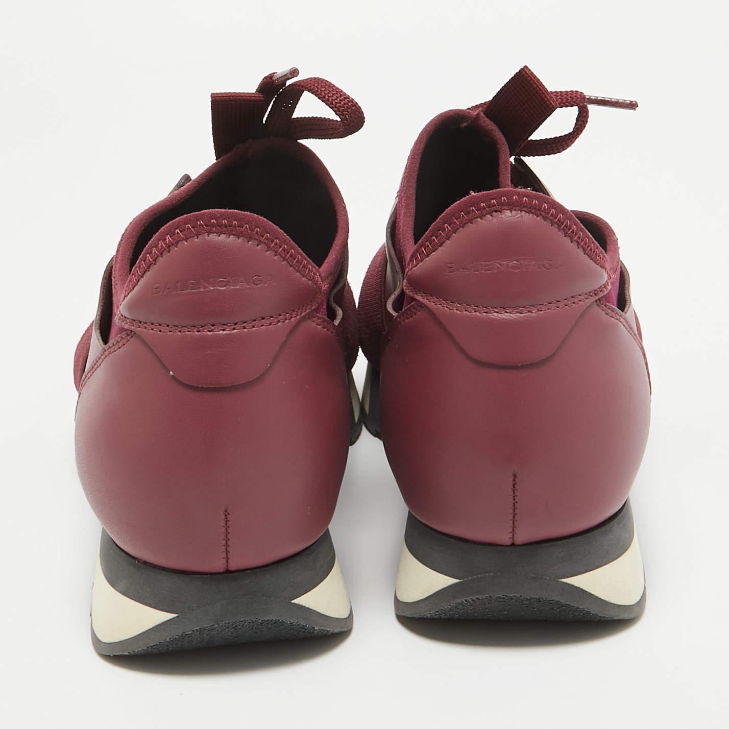Donna Balenciaga, scarpe da ginnastica in tessuto e pelle Race Runner Lace Up, taglia 39. in vendita