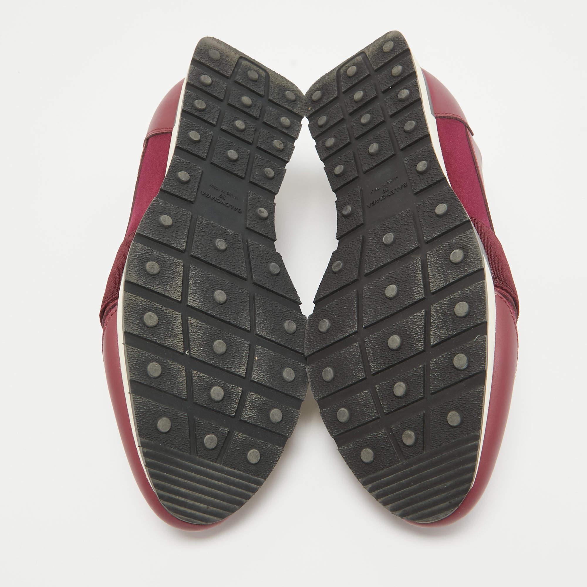 Balenciaga, scarpe da ginnastica in tessuto e pelle Race Runner Lace Up, taglia 39. in vendita 1