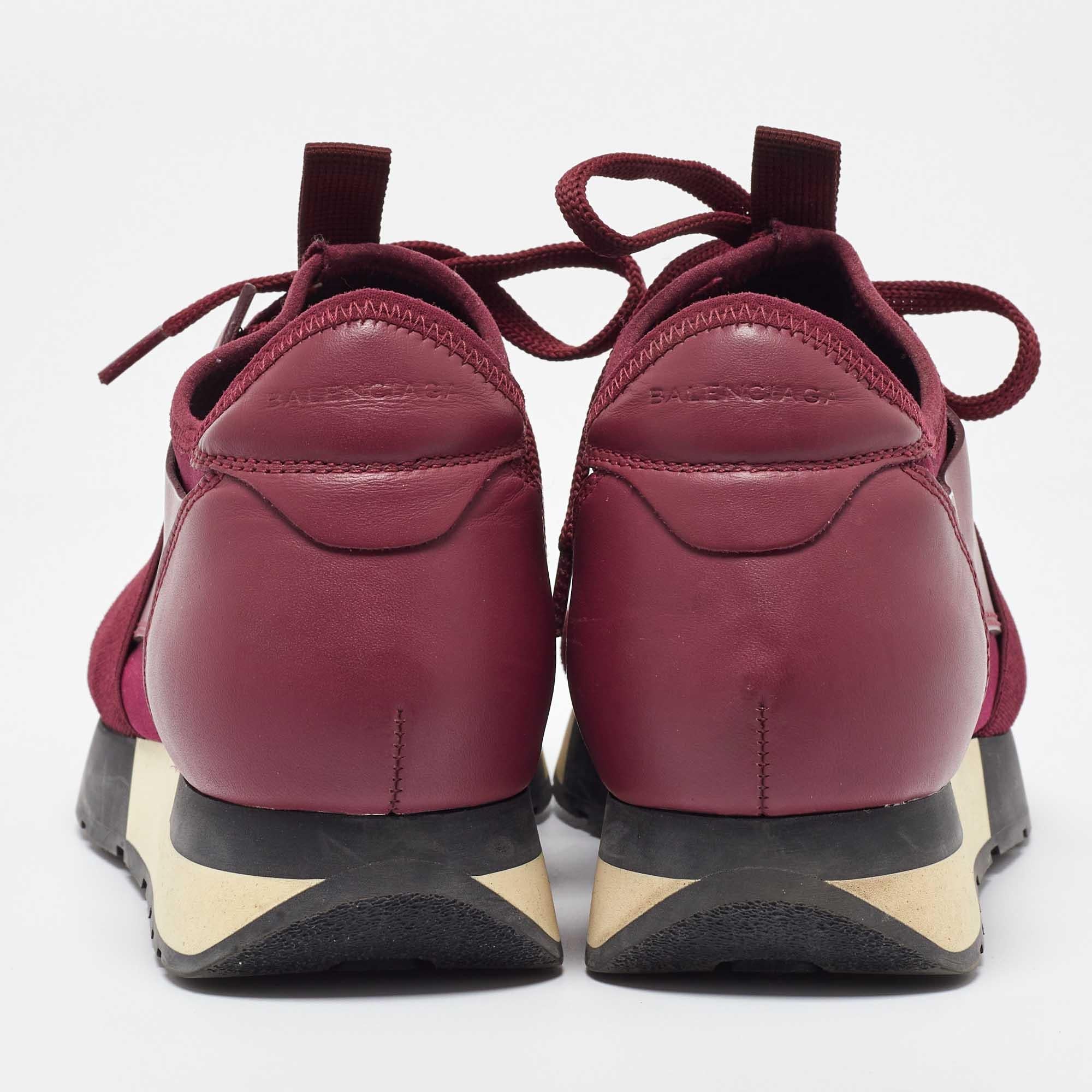 Balenciaga Burgundfarbenes Leder und  Race Runner Turnschuhe aus Gewebe Größe 36 Damen im Angebot