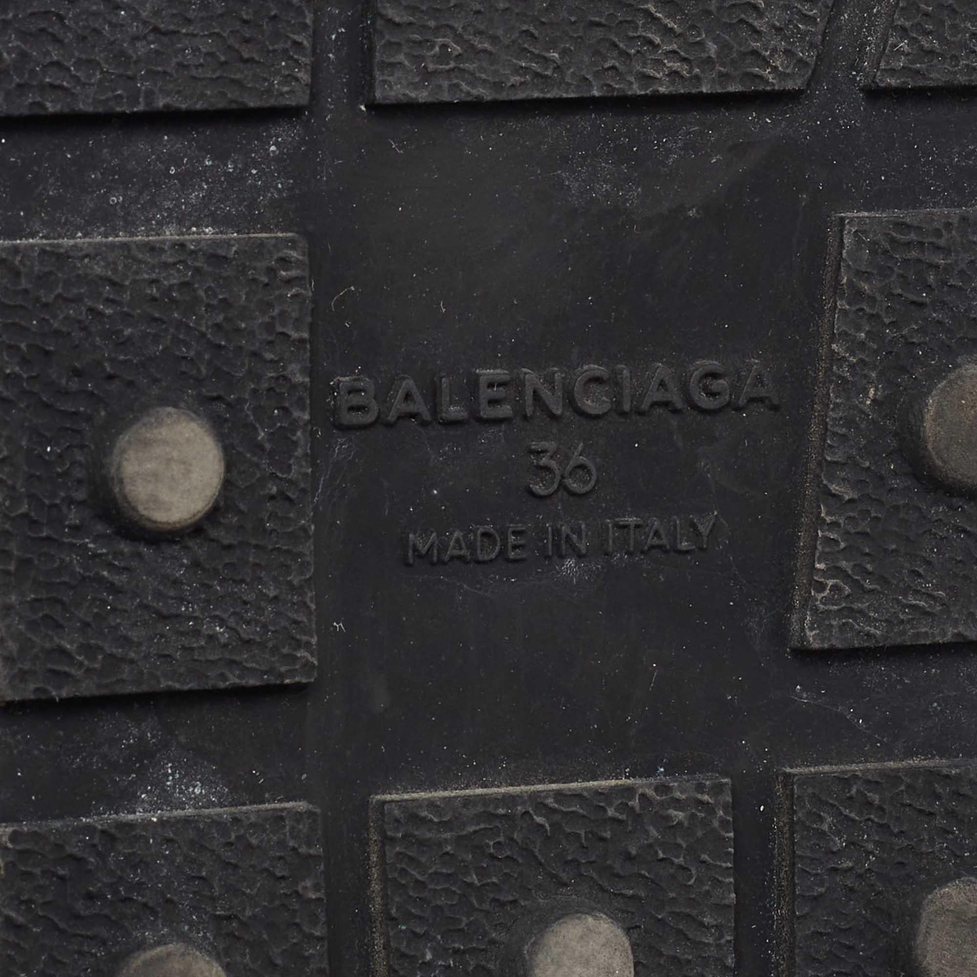 Balenciaga Burgundfarbenes Leder und  Race Runner Turnschuhe aus Gewebe Größe 36 im Angebot 3