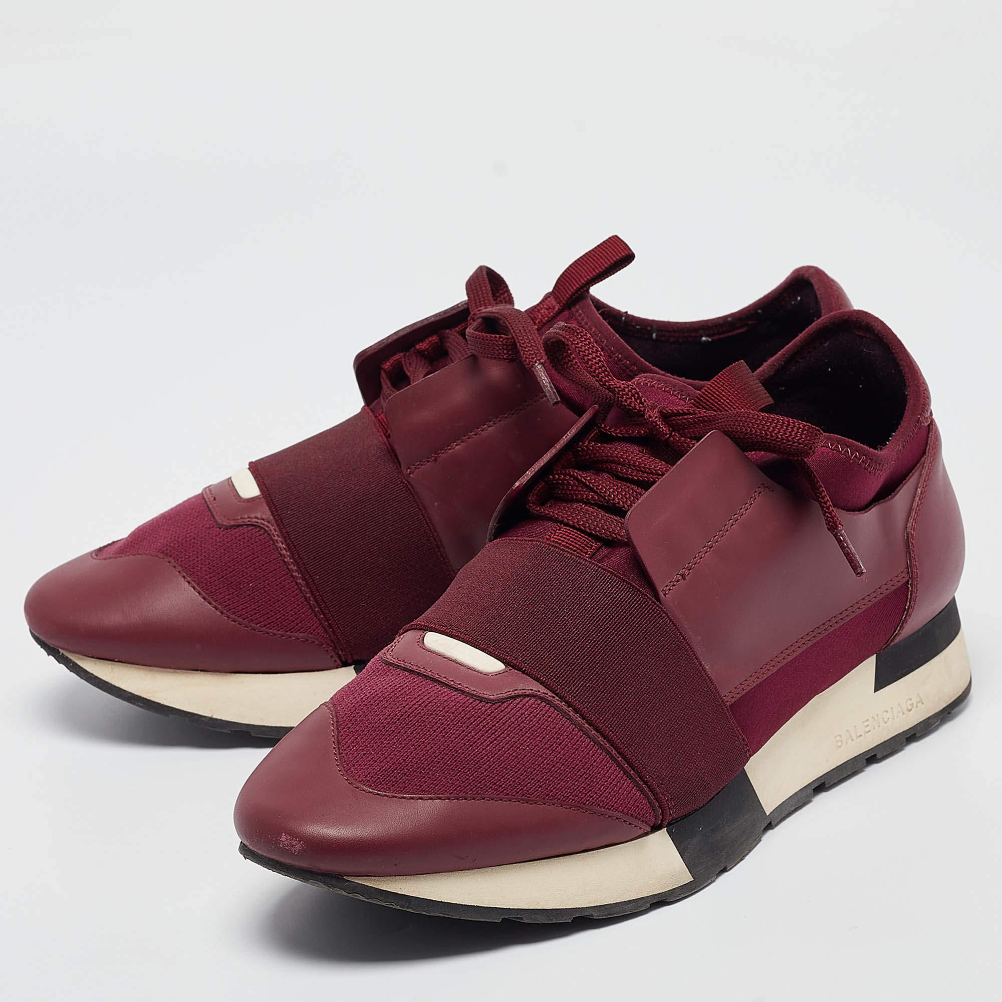 Packed with style and comfort these Balenciaga sneakers are gentle on the feet so that you can glide through the day. They have a sleek upper with lace closure and theyre set on durable rubber soles.