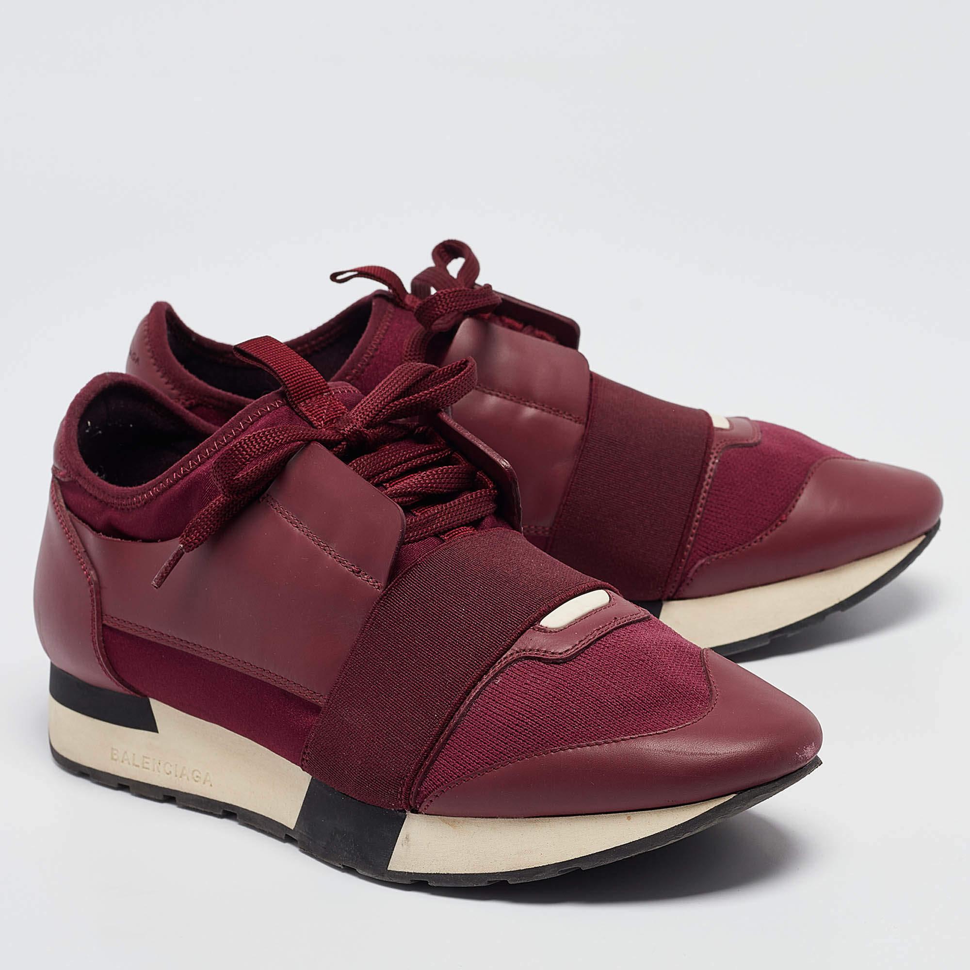 Balenciaga Burgundy Leather and Neoprene Race Runner Sneakers Size 40 In Good Condition For Sale In Dubai, Al Qouz 2