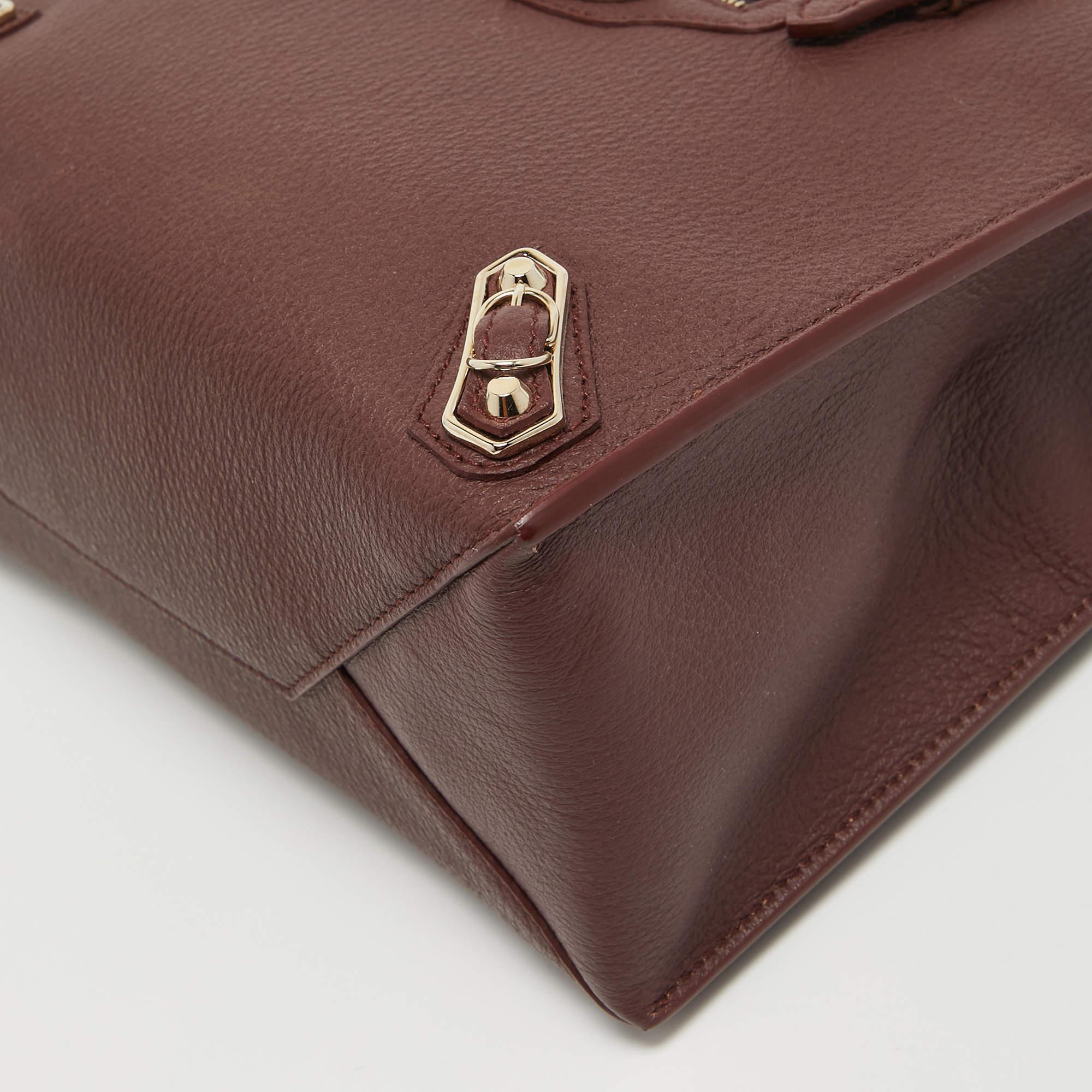 Balenciaga Burgundy Leather Papier Tote In Good Condition In Dubai, Al Qouz 2