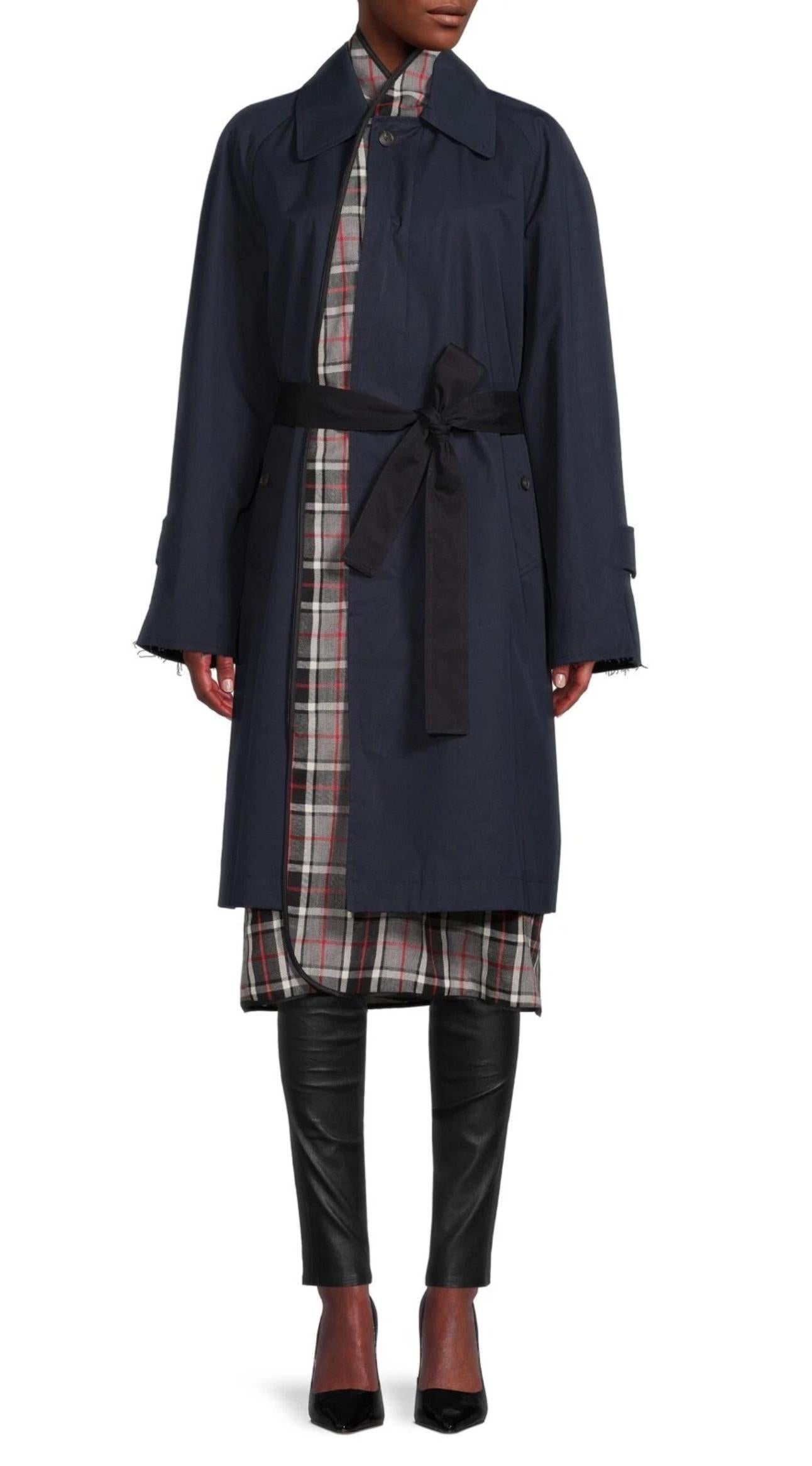 BALENCIAGA by Demna Gvasalia Resort 2019 Layered Oversized Navy Trenchcoat im Angebot 8
