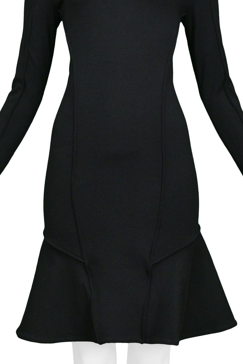 Balenciaga By Ghesquiere - Robe noire en scuba à volants Excellent état - En vente à Los Angeles, CA