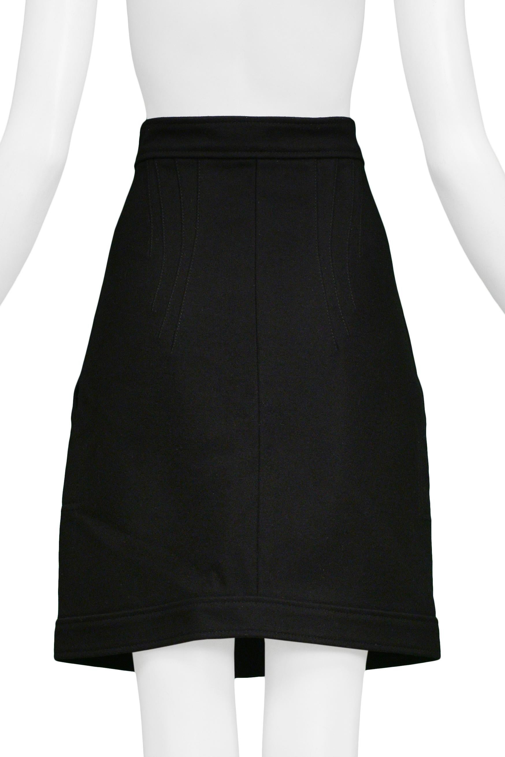 Balenciaga par Ghesquiere Laine noire légère à bouton-pression sur le devant Pour femmes en vente
