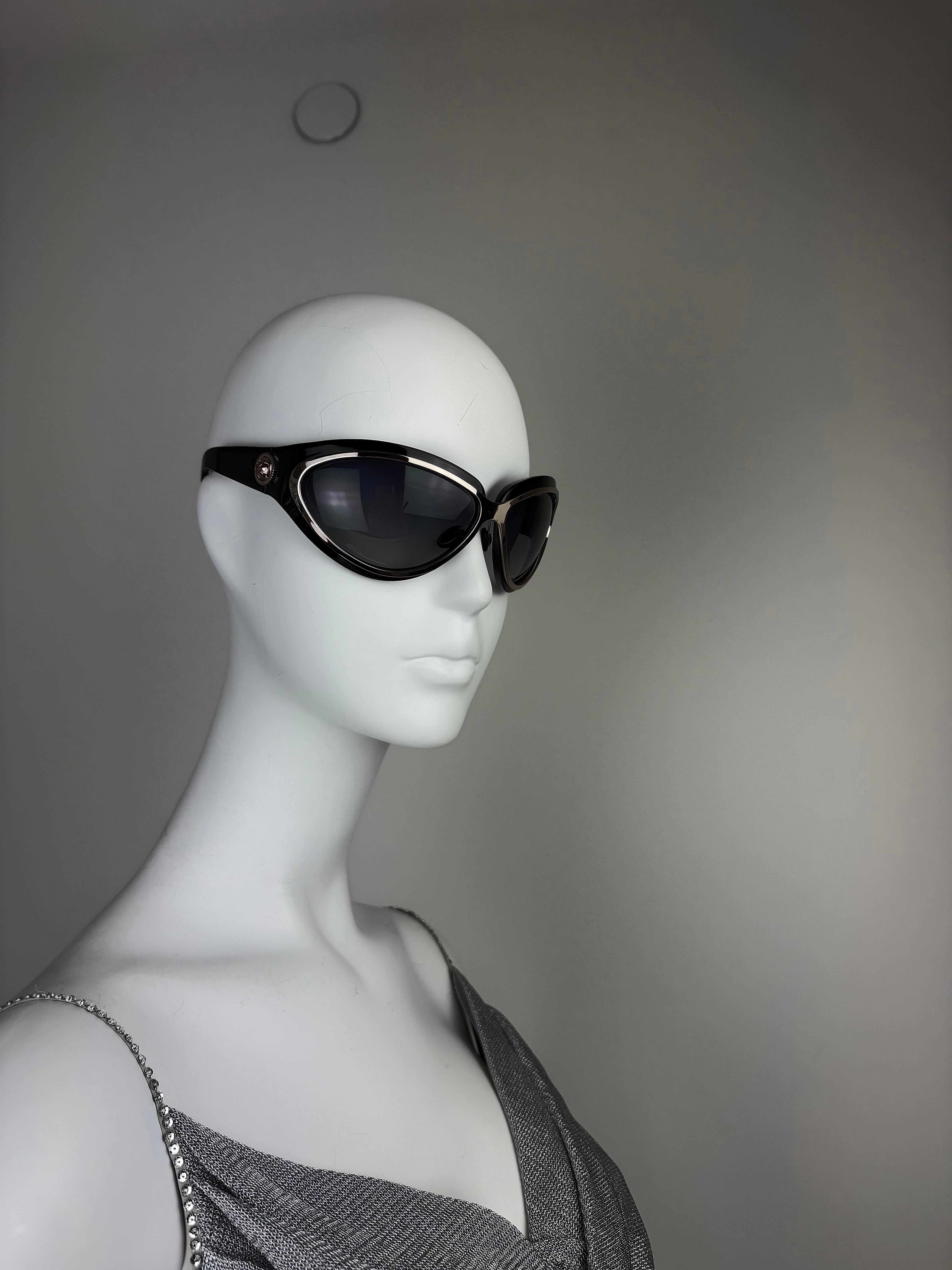 Lunettes de soleil unisexe BALENCIAGA by NICHOLAS GHESQUIERE 2007 Vintage Runway Neuf - En vente à Leonardo, NJ