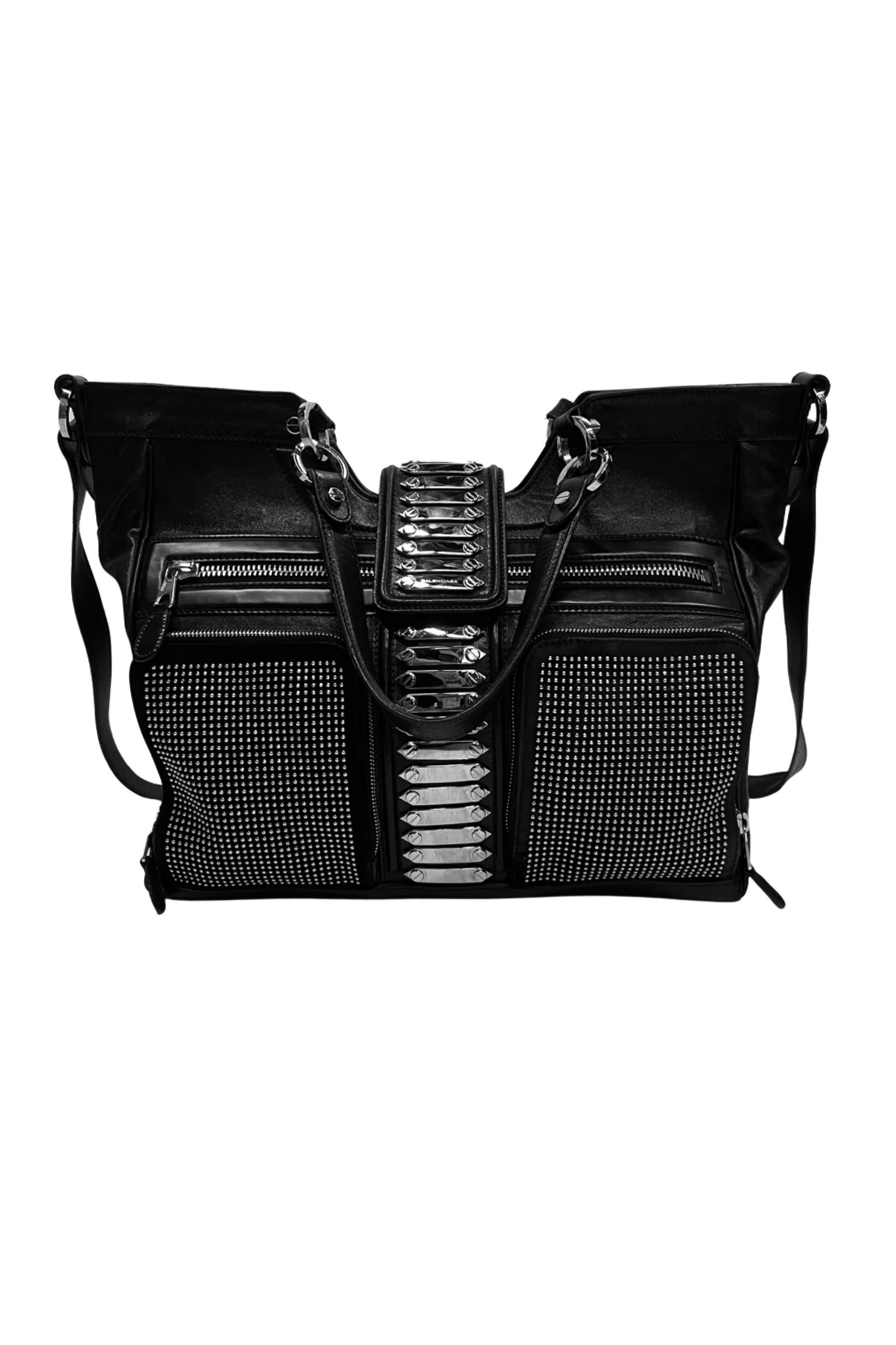 Balenciaga by Nicolas Ghesquiere Black Leather & Studded Chrome Bag 2007 In Excellent Condition For Sale In Los Angeles, CA