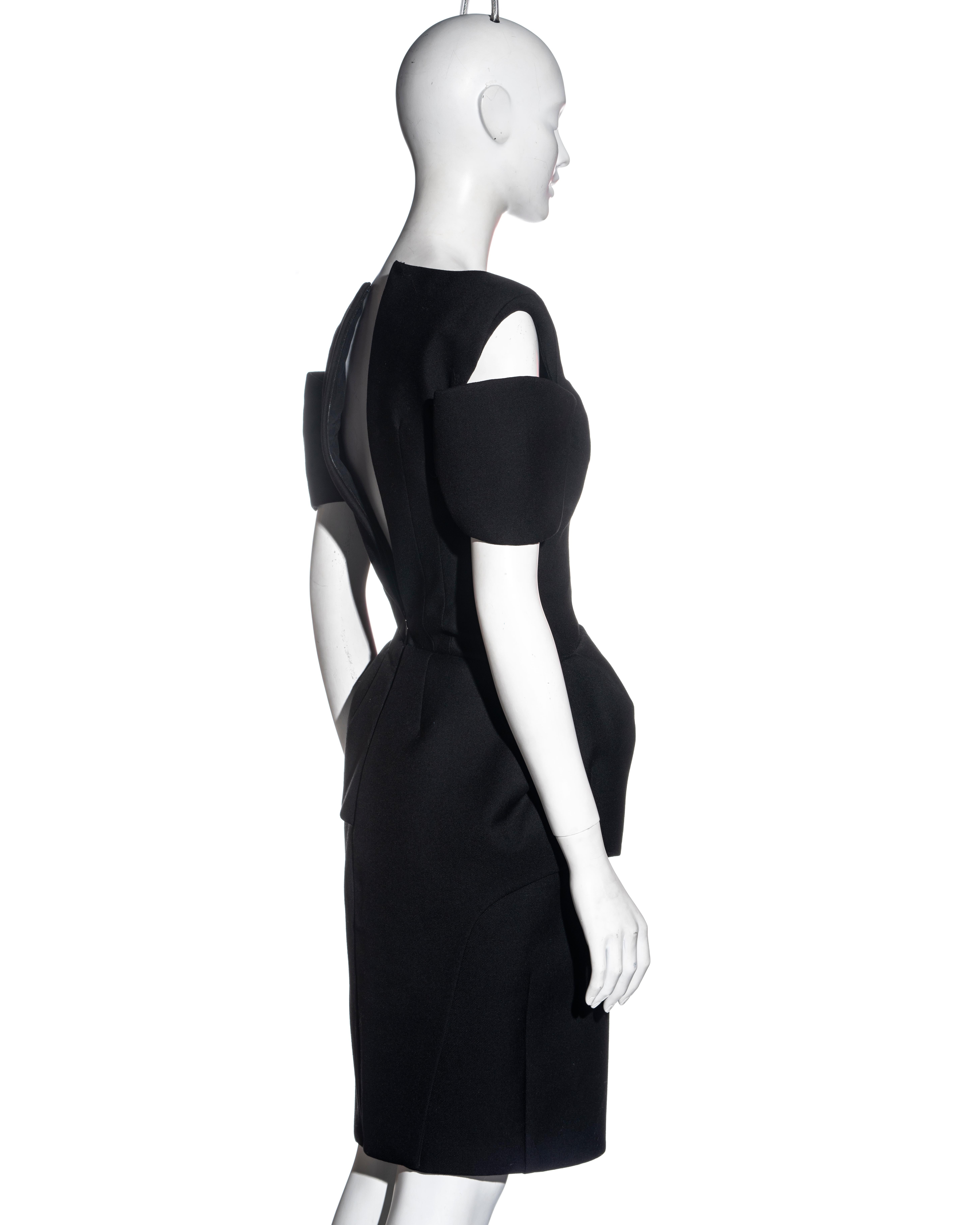 Balenciaga by Nicolas Ghesquière black wool structured cocktail dress, fw 2008 For Sale 3