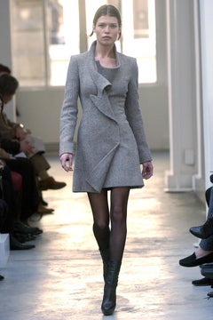 Balenciaga by Nicolas Ghesquiere Otoño 2004 Vestido de tweed Chevron asimétrico