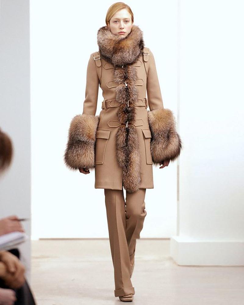 Balenciaga by Nicolas Ghesquière Fur-Trimmed Felted Wool Duffle Coat, fw 2005 In Excellent Condition For Sale In London, GB