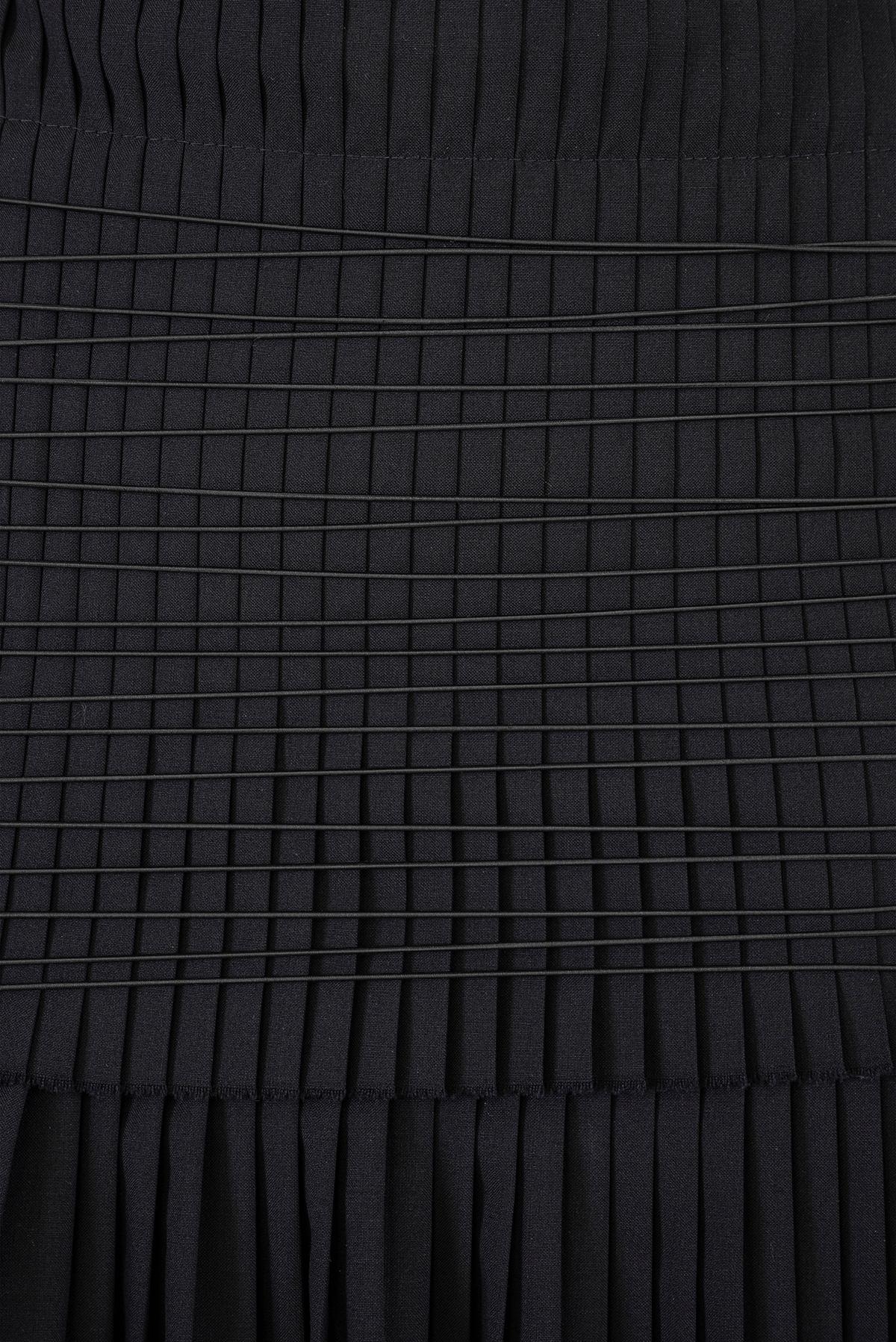 BALENCIAGA BY NICOLAS GHESQUIÈRE FW 01 Mini-jupe plissée en maille, rare et iconique en vente 1