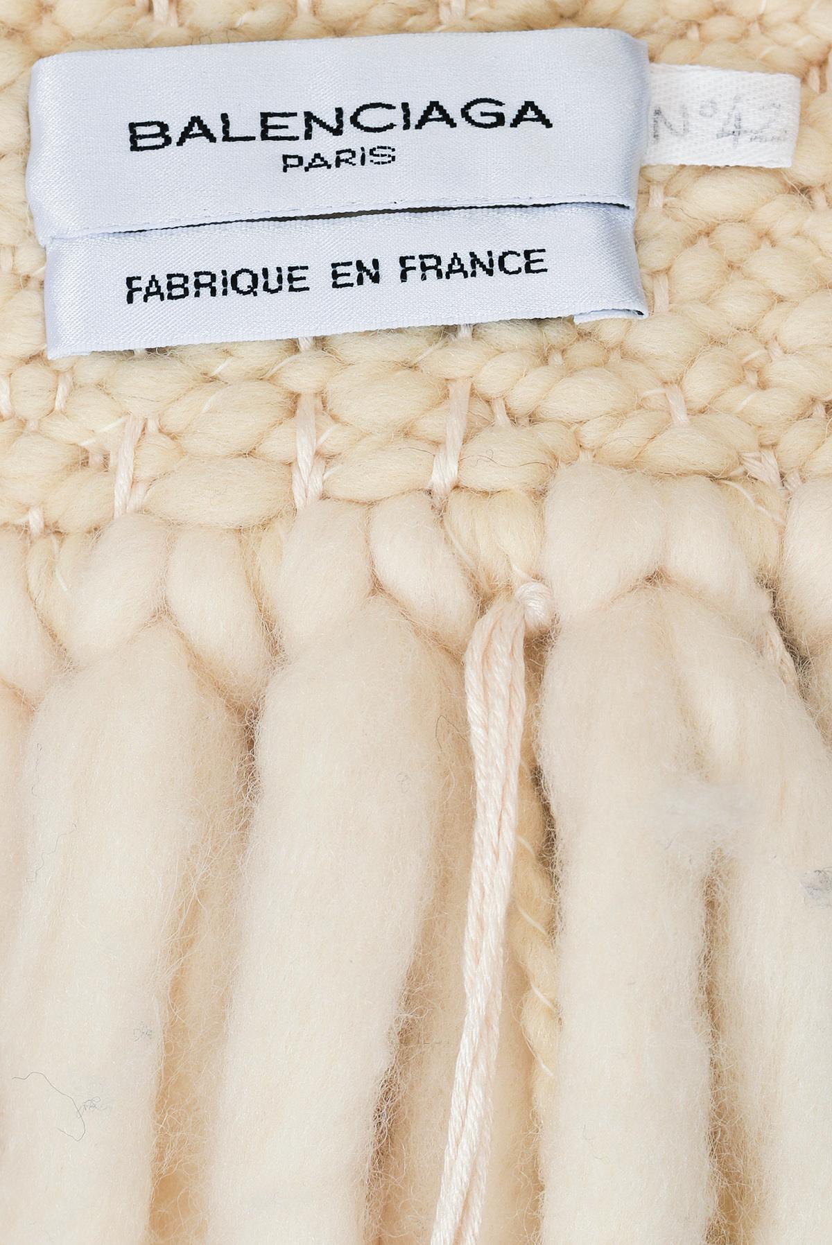 Fall Winter 2002 rare long scarf stole by Balenciaga by Nicholas Guesquière
Mix of textures
No composition tag, wool