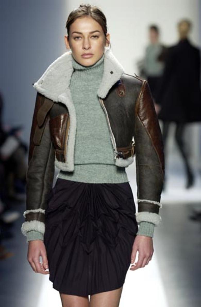 BALENCIAGA BY NICOLAS GHESQUIÈRE FW 03 Chaqueta de aviador de shearling, icónica y poco común en venta 5