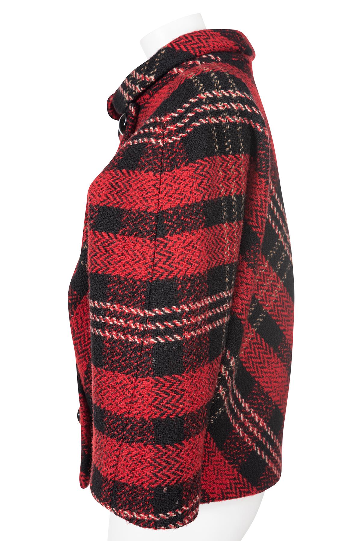 BALENCIAGA BY NICOLAS GHESQUIÈRE FW 06 Icónico y raro abrigo corto de tartán en venta 1
