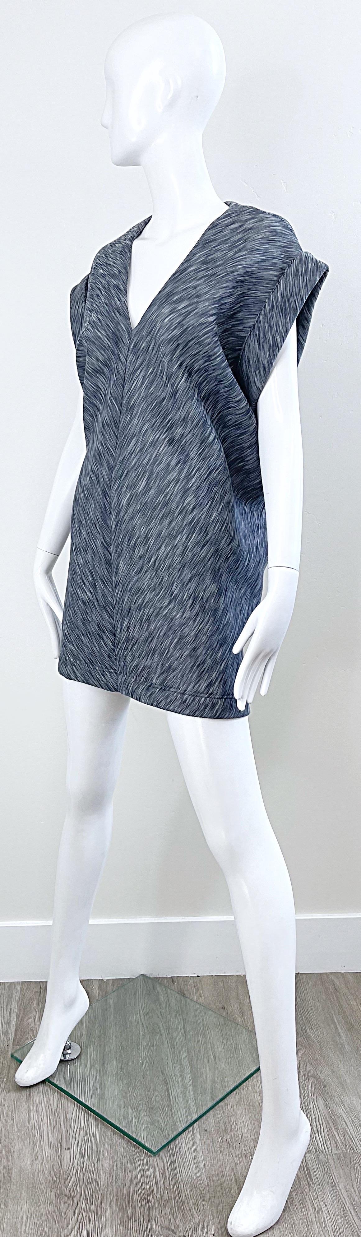 Balenciaga by Nicolas Ghesquiere Heather Grey Size 40 / 10 Sweatshirt Mini Dress For Sale 5