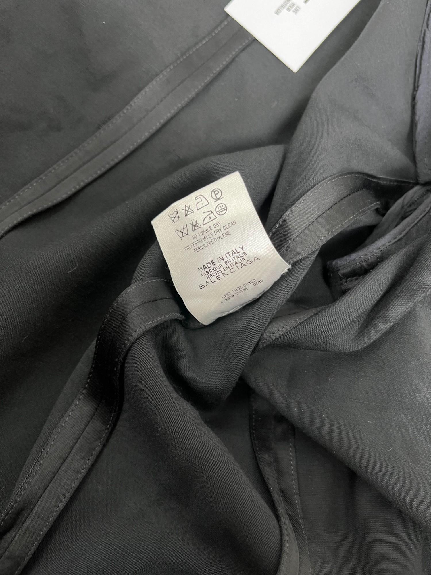 Balenciaga by Nicolas Ghesquière S/S 2007 Black Distressed Viscosa Blazer en venta 7