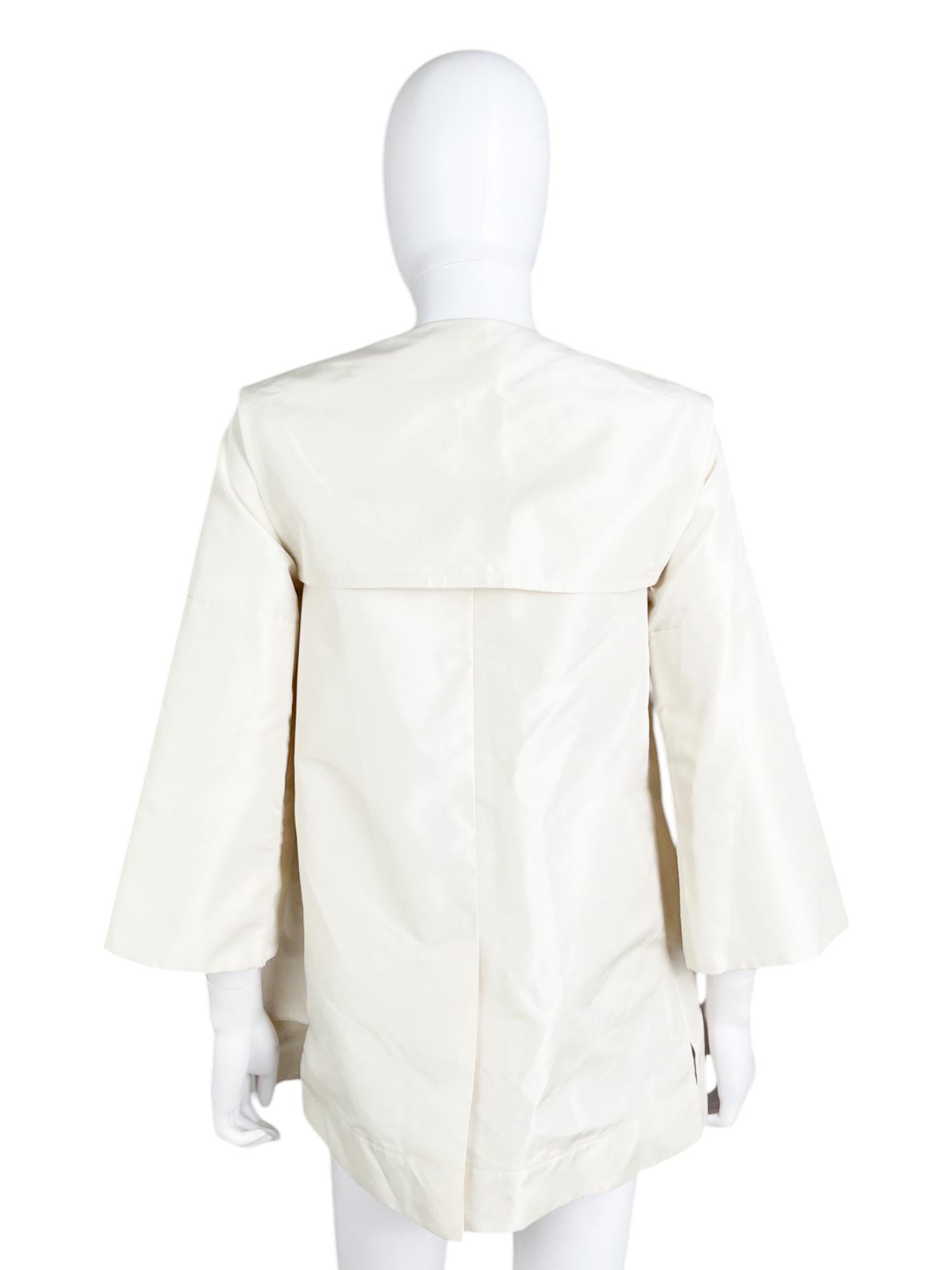 Gray Balenciaga by Nicolas Ghesquière S/S 2009 Kimono asymétrique à panneaux blancs en vente