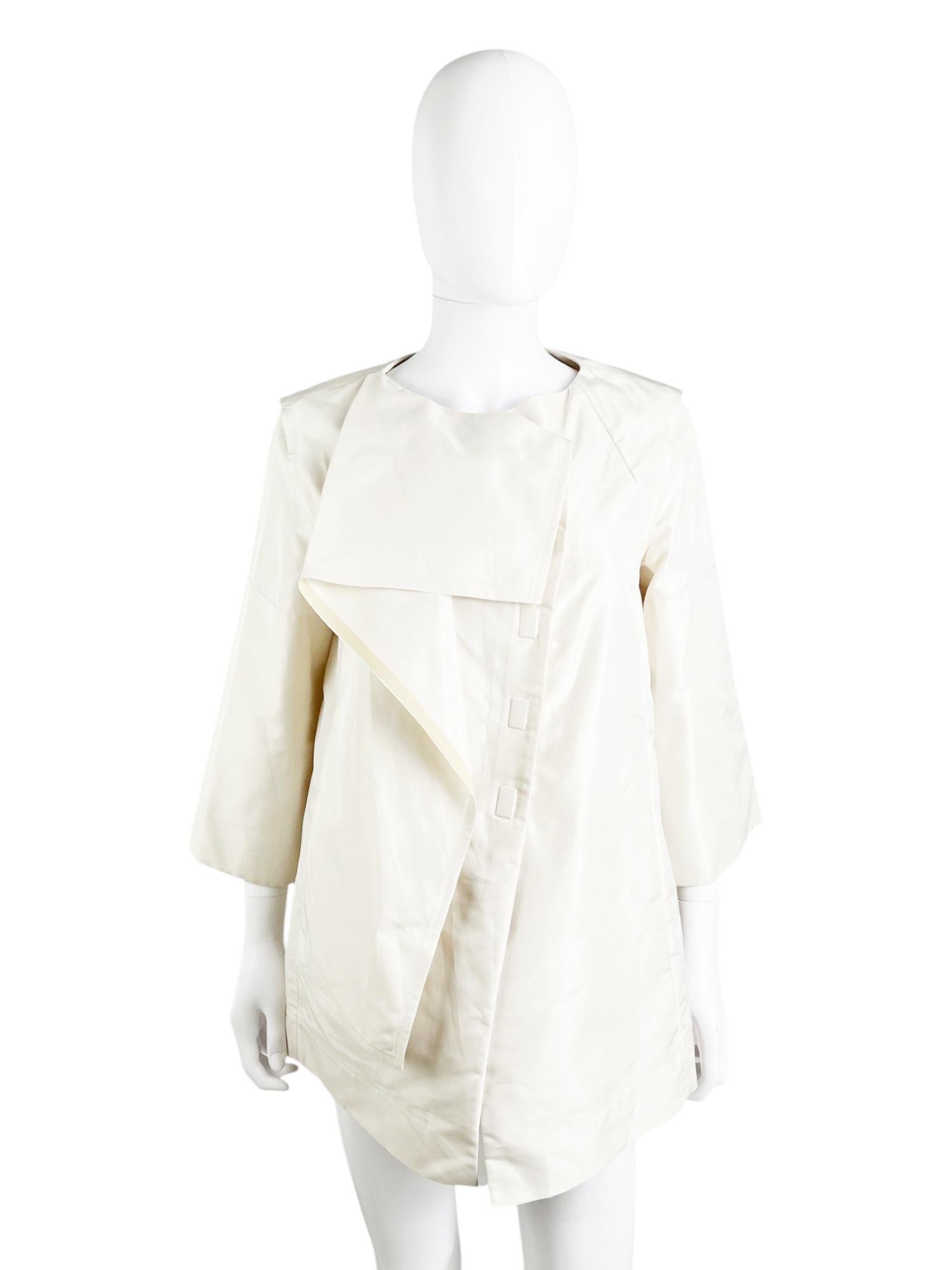 Balenciaga by Nicolas Ghesquière S/S 2009 Kimono asymétrique à panneaux blancs Excellent état - En vente à Caserta, IT