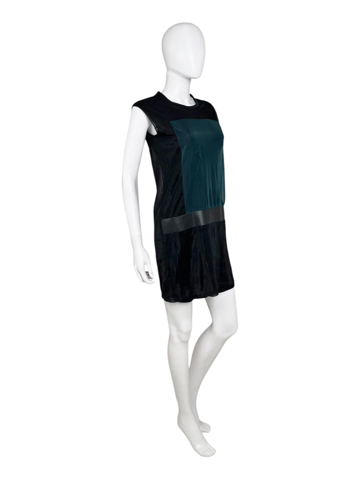 Balenciaga by Nicolas Ghesquière S/S 2010 - Robe en soie à pans noirs et verts Excellent état - En vente à Caserta, IT