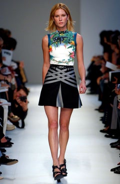 Balenciaga by Nicolas Ghesquière Primavera Estate 2003 Gonna in Scuba in Passerella