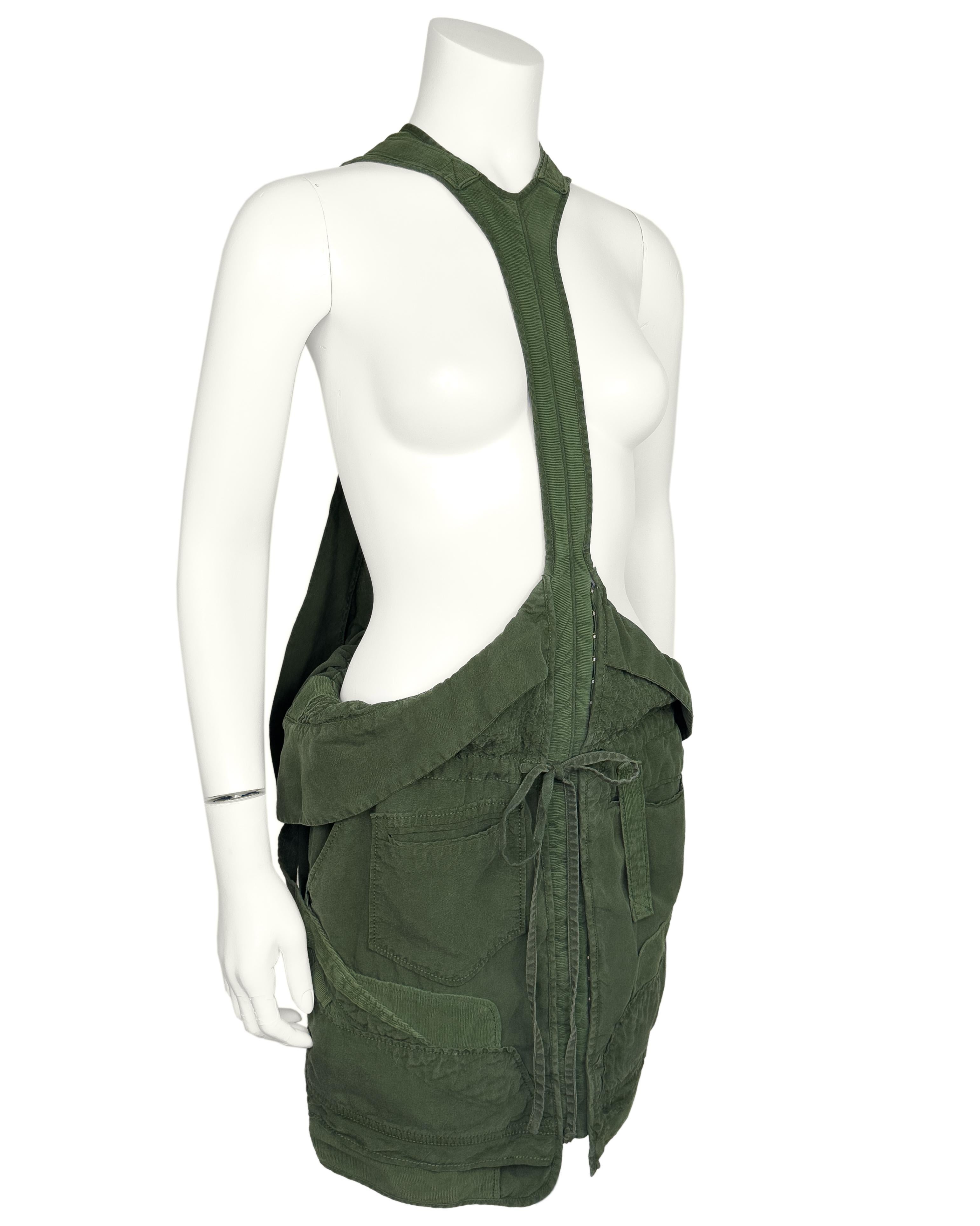 Balenciaga by Nicolas Ghesquière SS 2002 Grüner Cargo Style Halter Rock/Romper (Schwarz) im Angebot