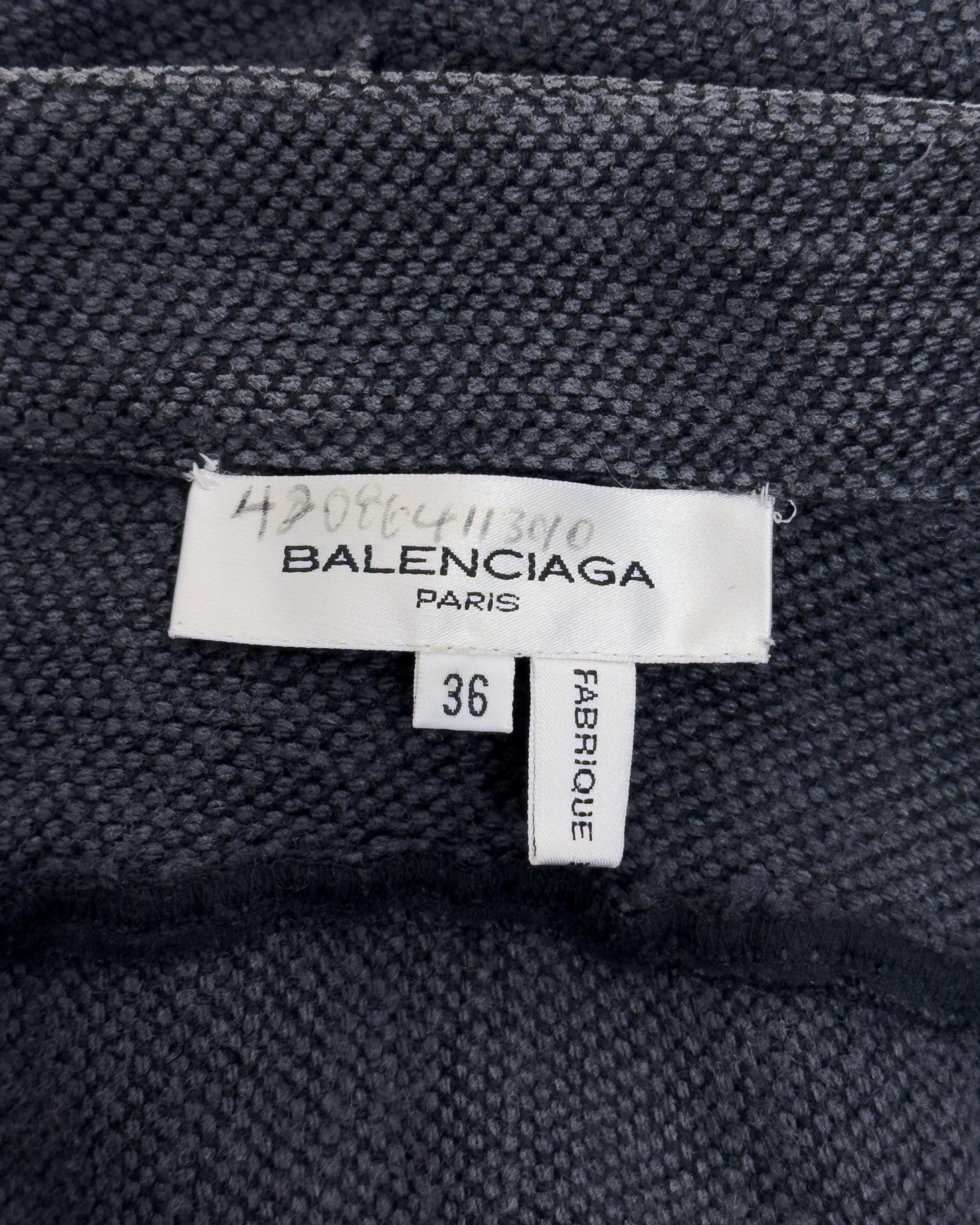Balenciaga by Nicolas Ghesquière SS 2003 Runway Ensemble top et jupe bleu gris en vente 5