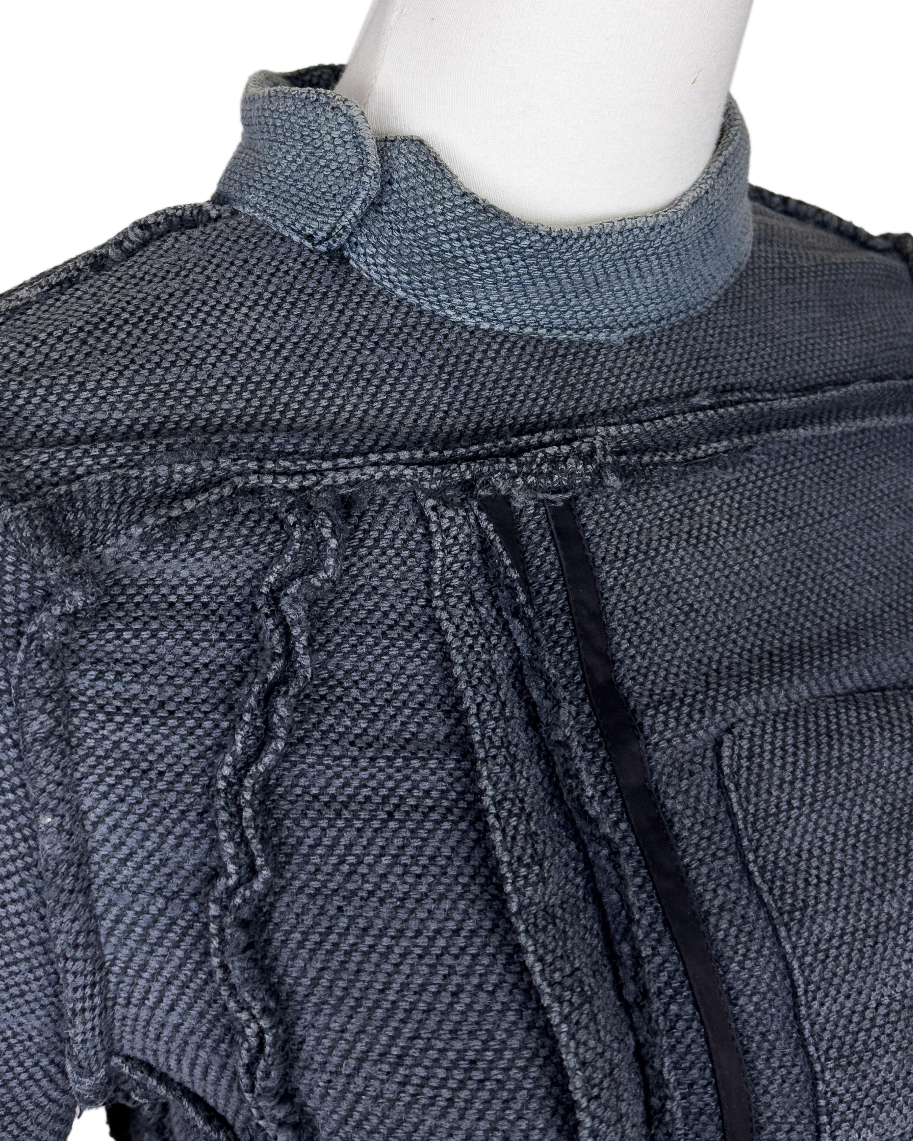 Balenciaga by Nicolas Ghesquière SS 2003 Runway Ensemble top et jupe bleu gris en vente 2