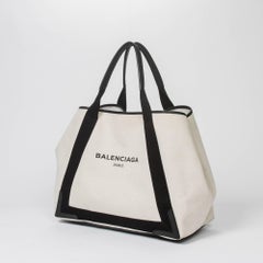 Balenciaga Cabas MM in white canvas
