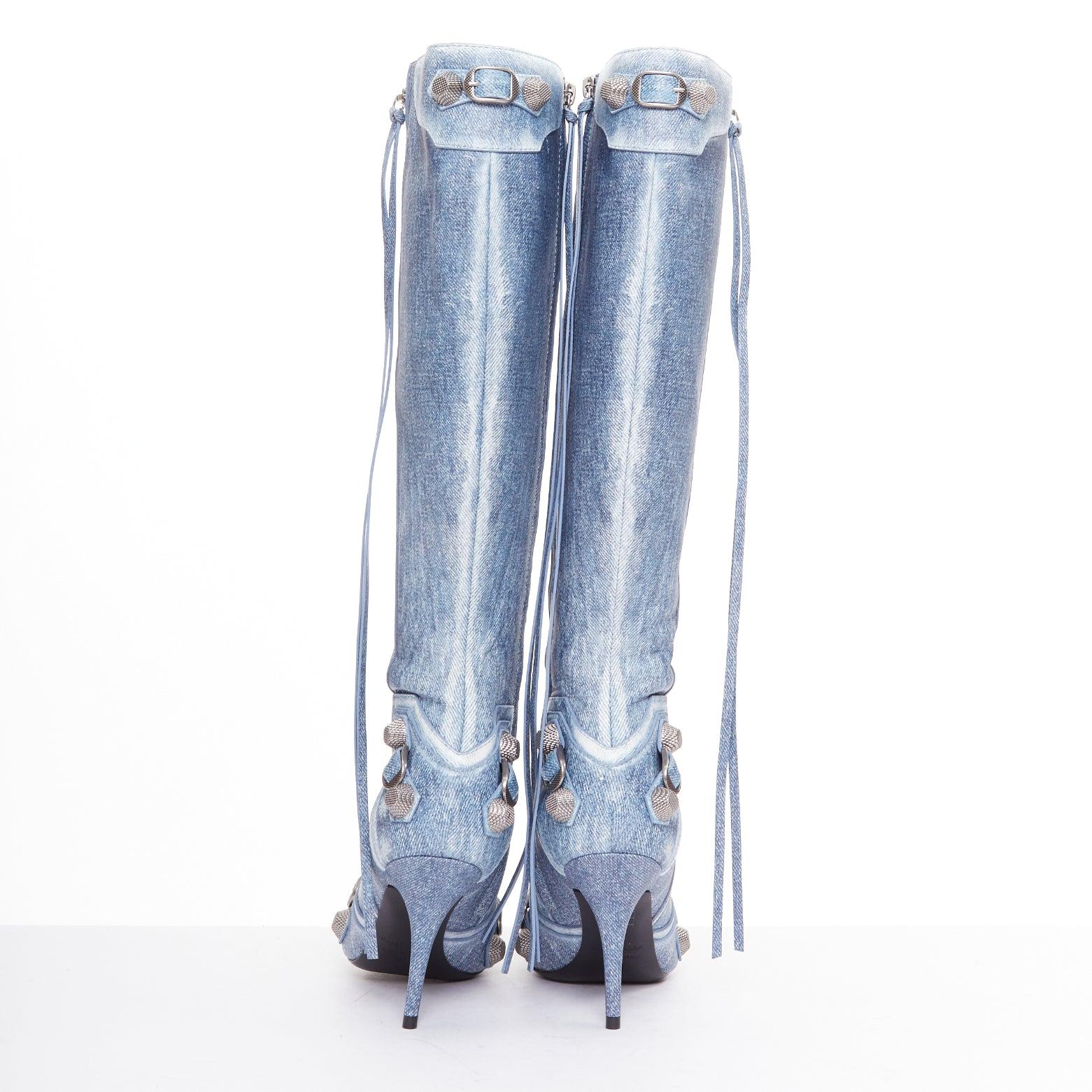 De las mujeres BALENCIAGA Cagole azul denim piel estampada tachuelas plateadas moto botas altas EU37 en venta