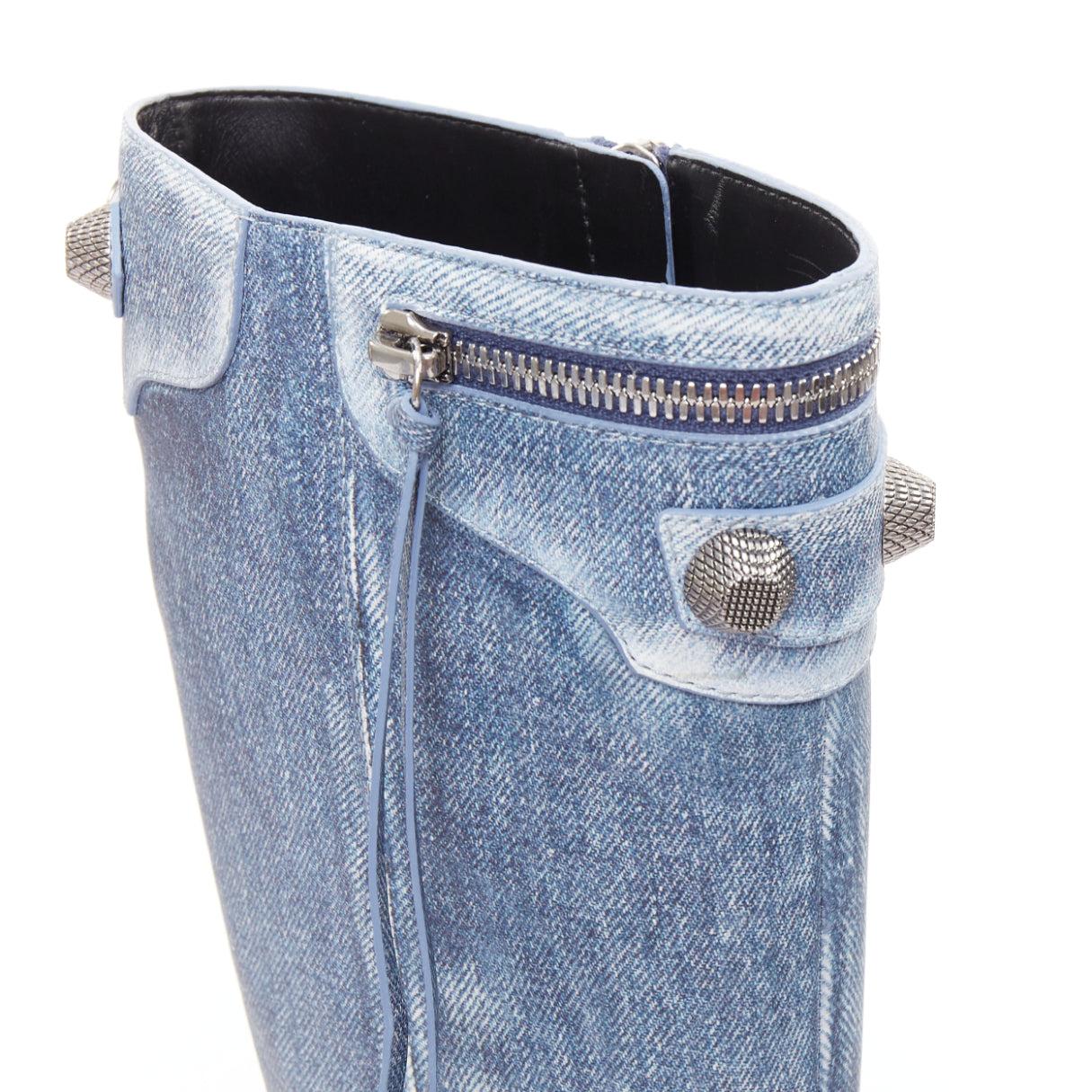 BALENCIAGA Cagole azul denim piel estampada tachuelas plateadas moto botas altas EU37 en venta 3