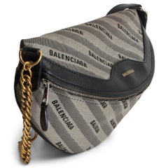 BALENCIAGA JACQUARD ALL OVER LOGO SOUVENIRS XS GÜRTEL-Tasche aus Segeltuch