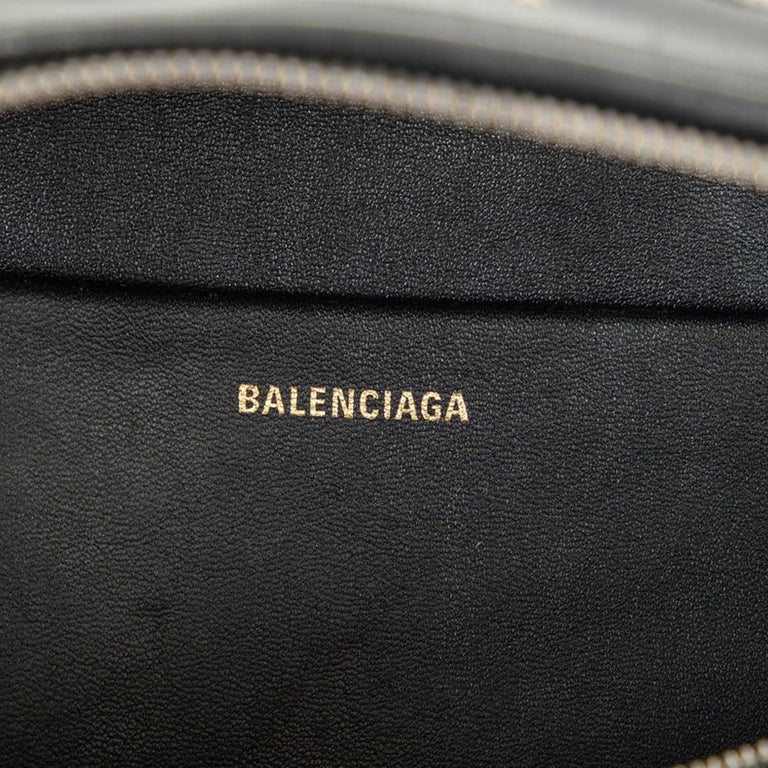 balenciaga souvenir xs