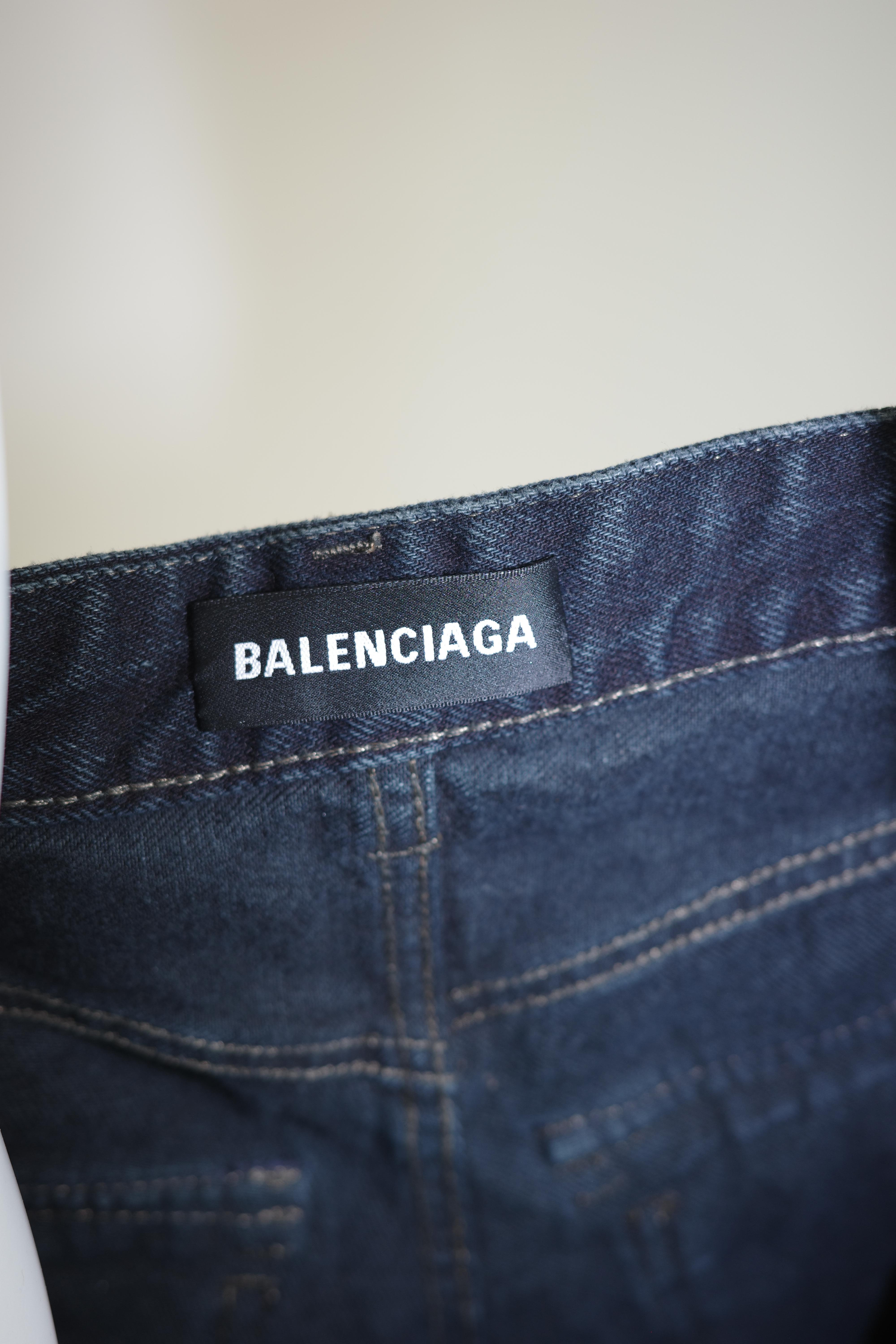 BALENCIAGA Cargo Baggy-Hose aus dunkelblauem Denim im Angebot 2