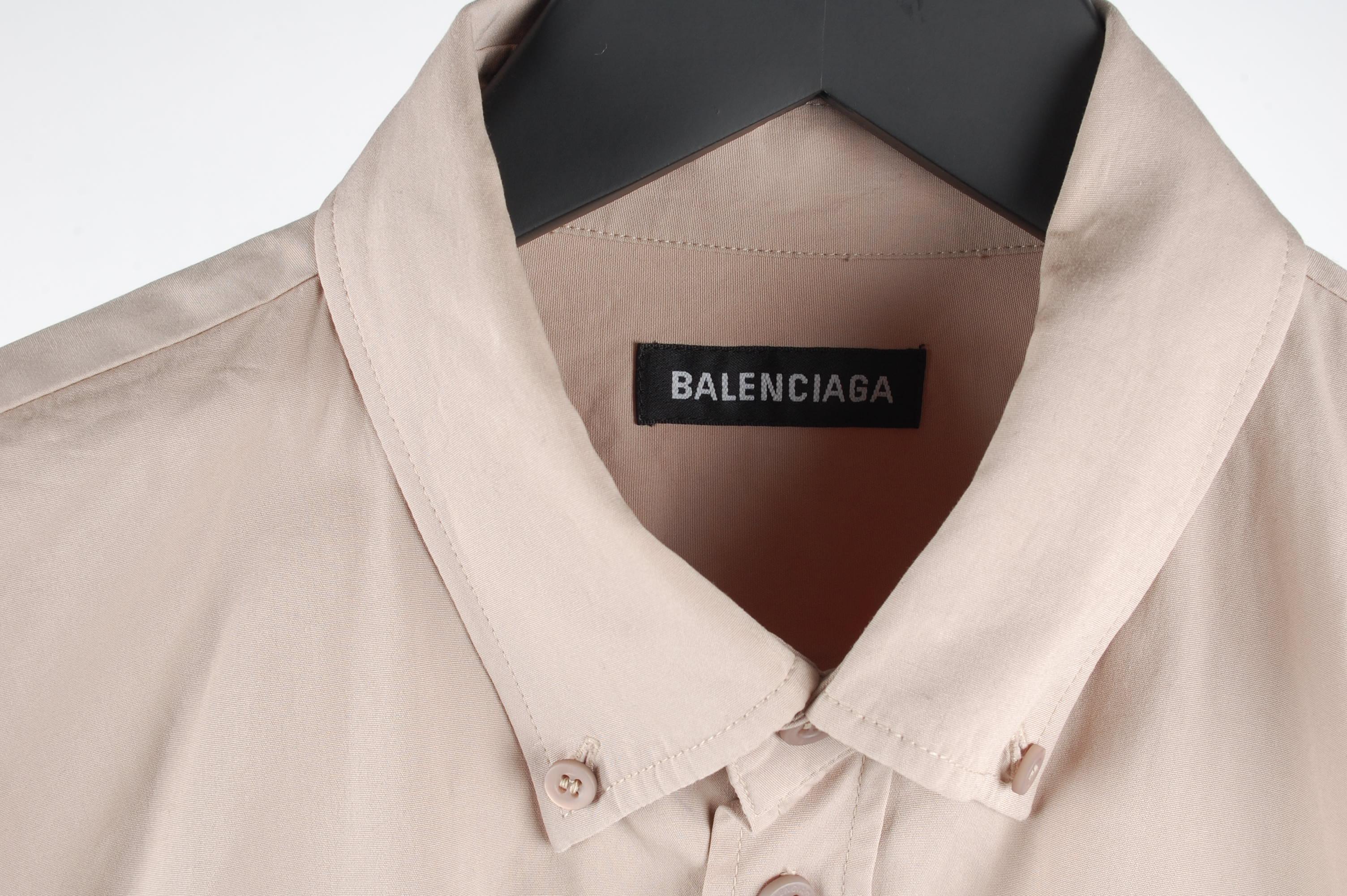Men's Balenciaga casual Men Shirt Size 37/XLarge, S1003 For Sale