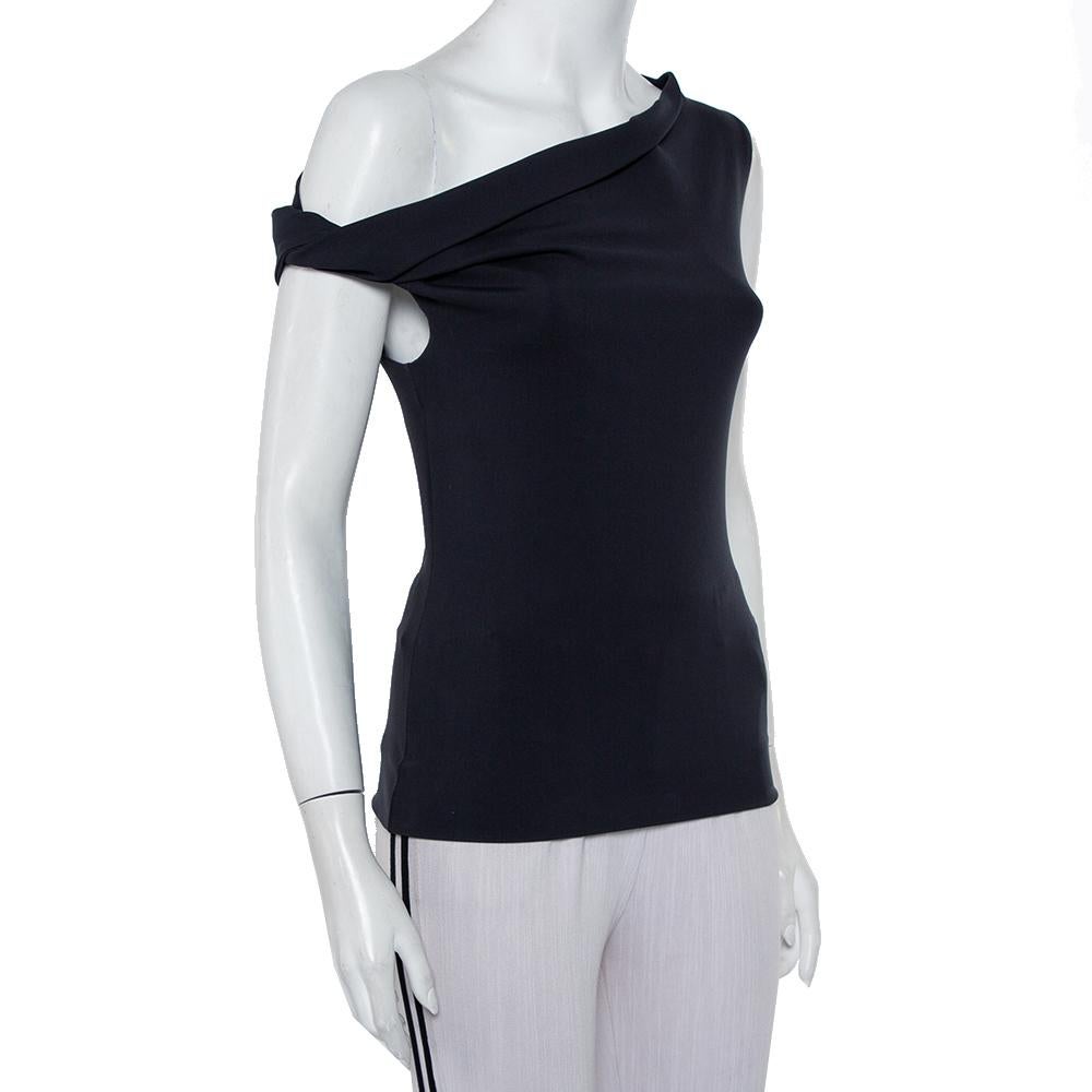 Balenciaga has an edgy and free-flowing spirit that is translated effortlessly in this top. Made from a blend of quality materials, it features a charcoal grey shade, one shoulder design, and a well-fitted silhouette.

