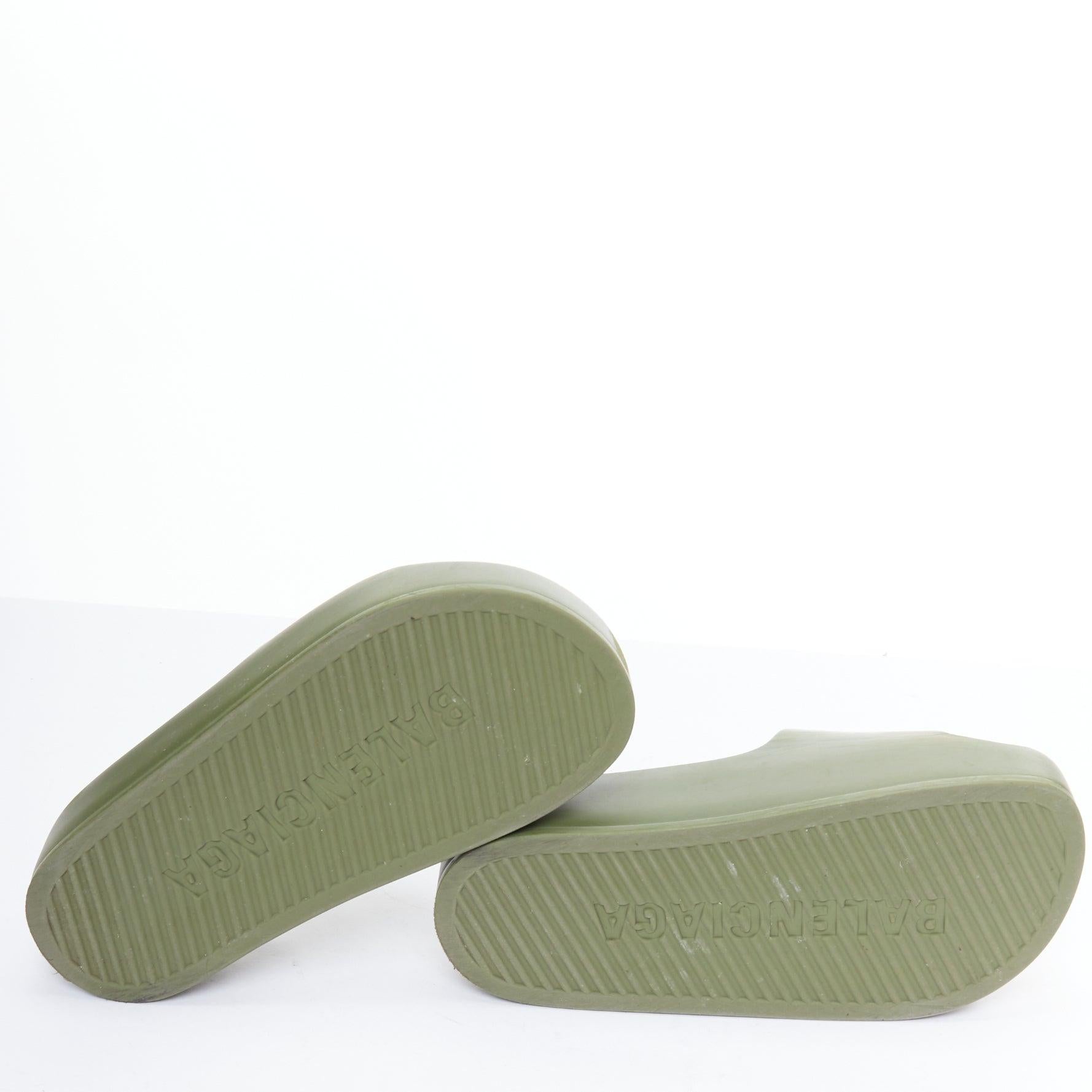 BALENCIAGA Chunky green debossed logo rubber platform pool slides EU36 For Sale 5