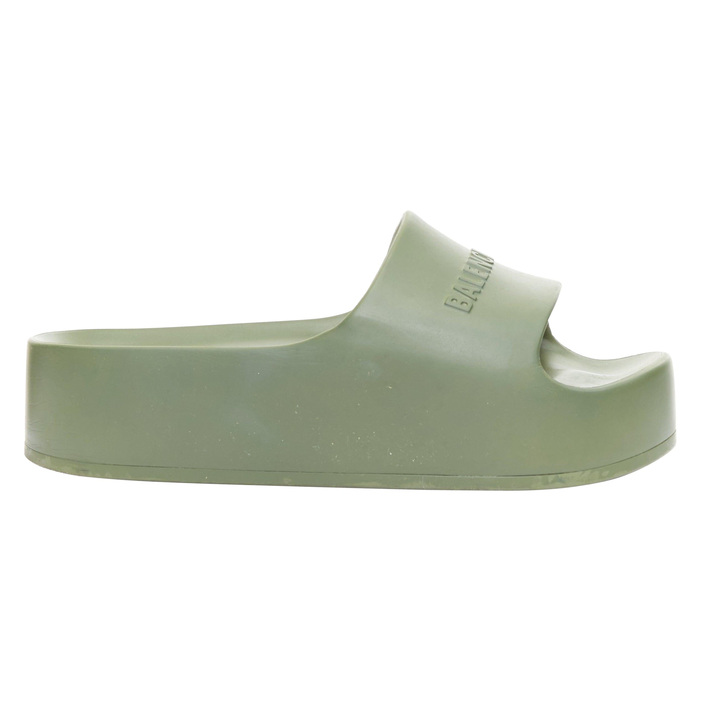 BALENCIAGA Chunky green debossed logo rubber platform pool slides EU36 For Sale