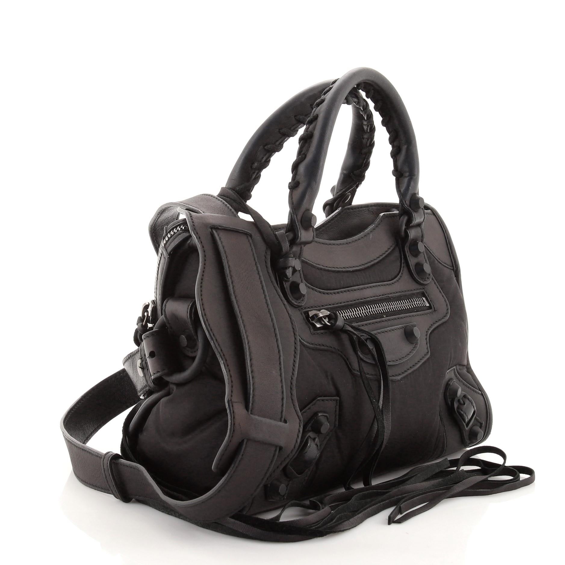 Klassische Nylon-Tasche mit Nieten von Balenciaga City Mini (Schwarz)