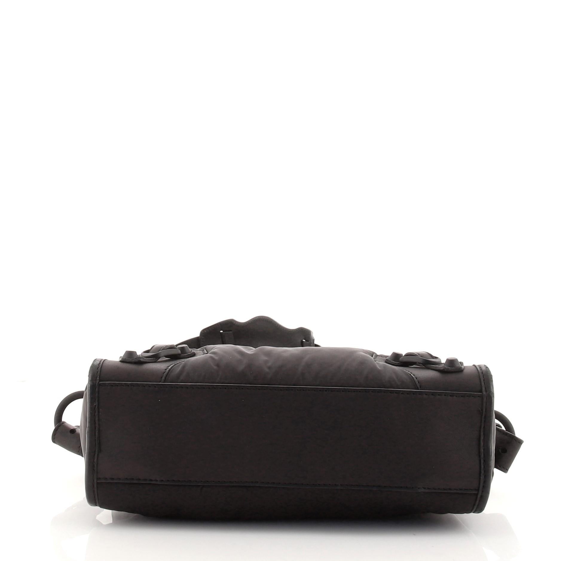 Klassische Nylon-Tasche mit Nieten von Balenciaga City Mini für Damen oder Herren