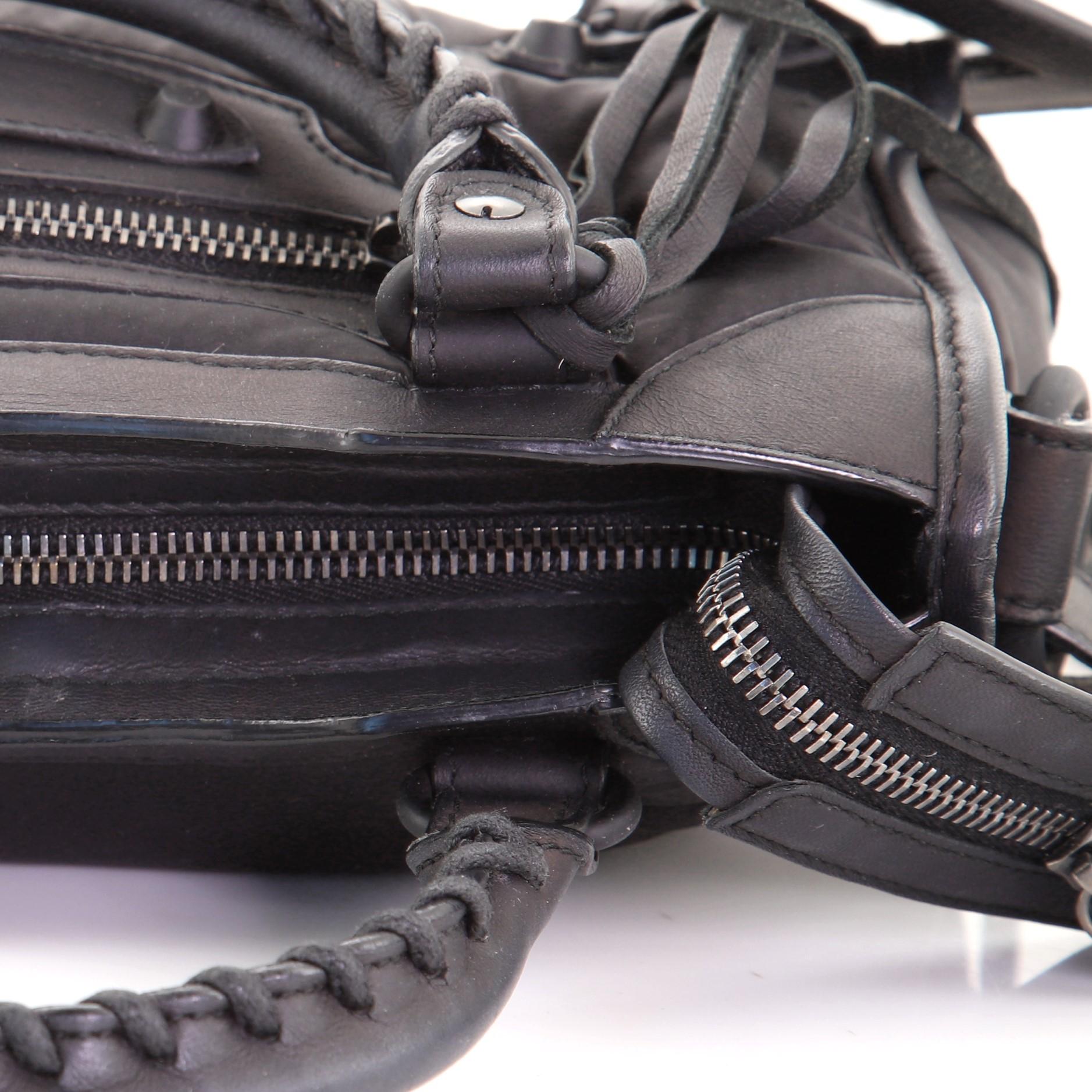 Klassische Nylon-Tasche mit Nieten von Balenciaga City Mini 4