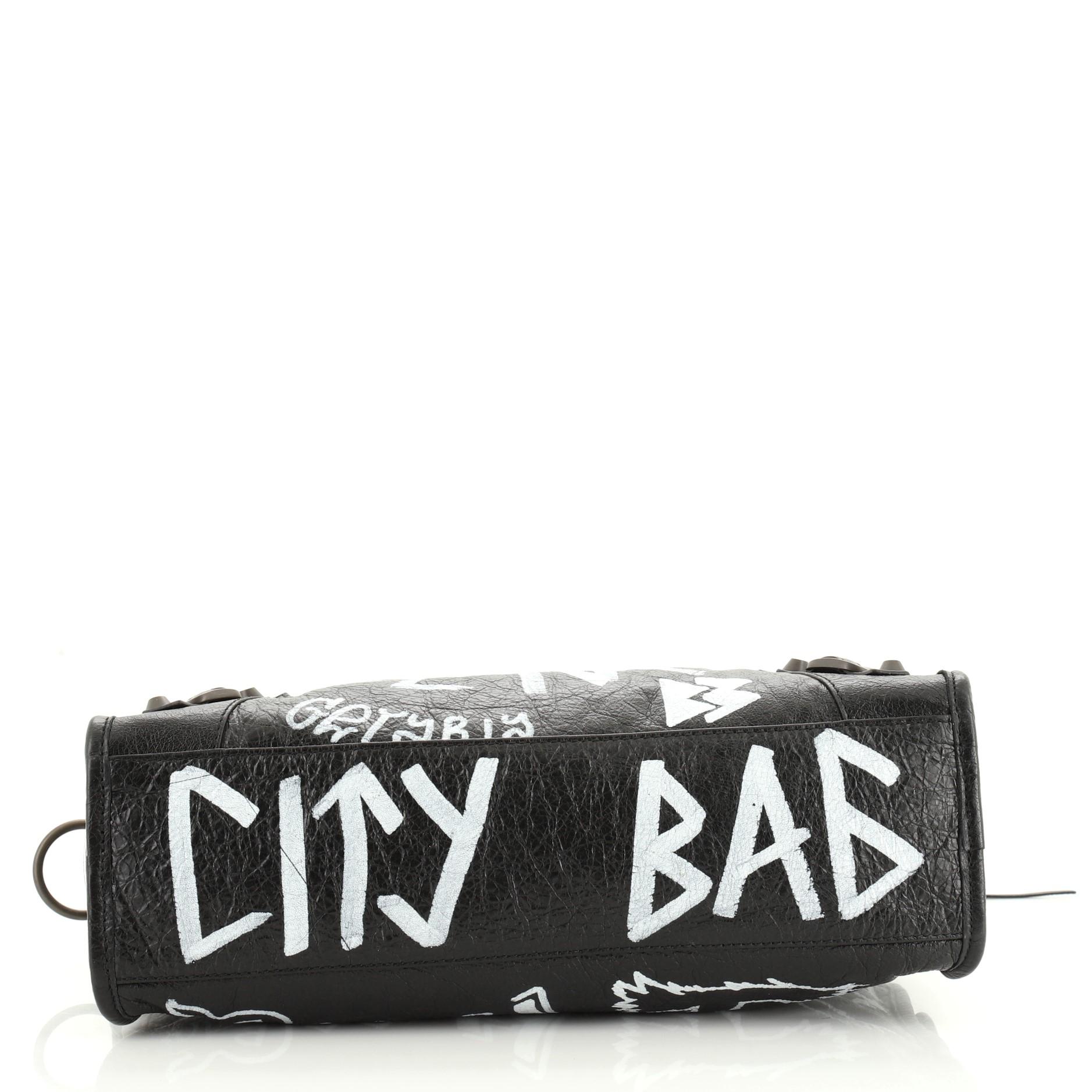 balenciaga graffiti bag