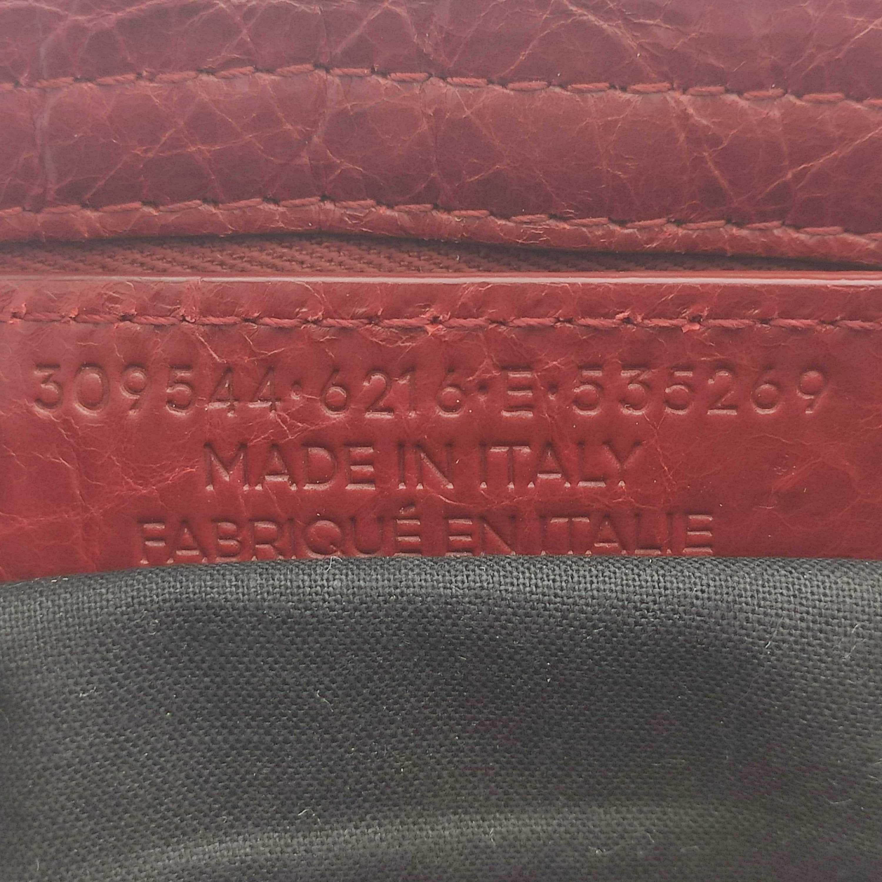 BALENCIAGA City Shoulder bag in Burgundy Leather In Excellent Condition In Clichy, FR