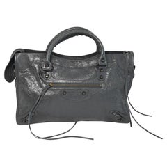 Balenciaga Classic City Dark Nieten Lammfell Tasche Schwarz