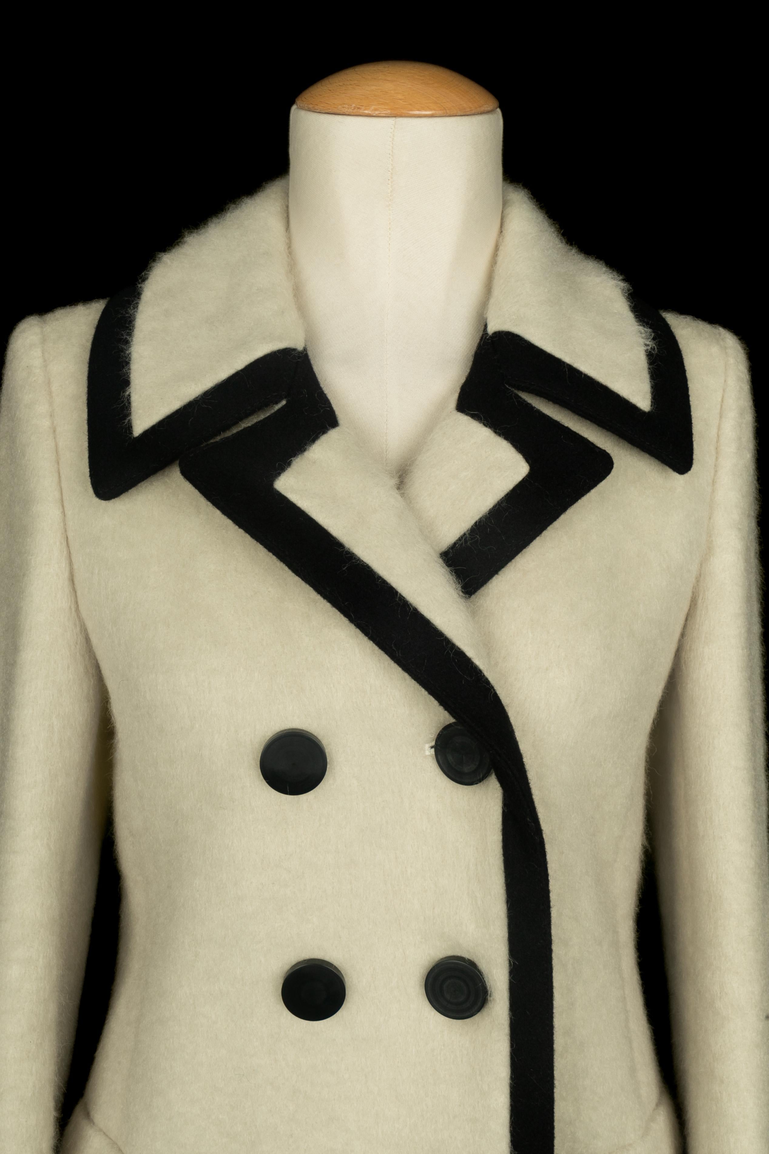 Beige Cappotto Balenciaga 2011 in vendita