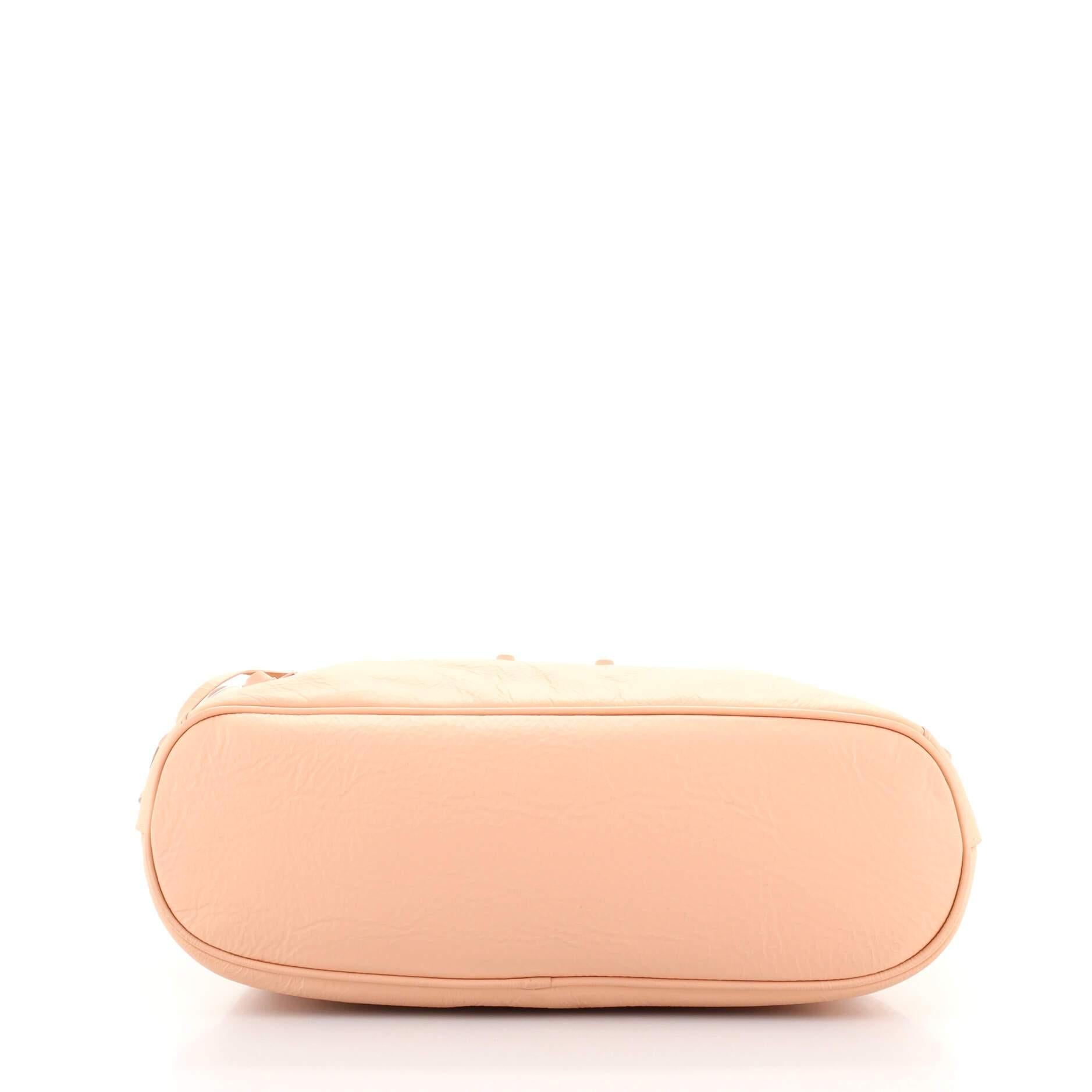 Balenciaga abgedeckte klassische Nieten Bowlingtasche Leder Mini für Damen oder Herren