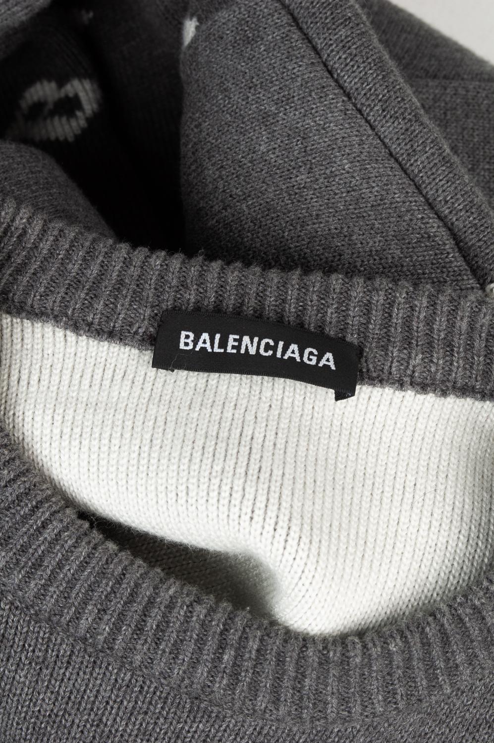 Balenciaga Crew Neck Logo Men Sweater Size M, S628 In Excellent Condition For Sale In Kaunas, LT