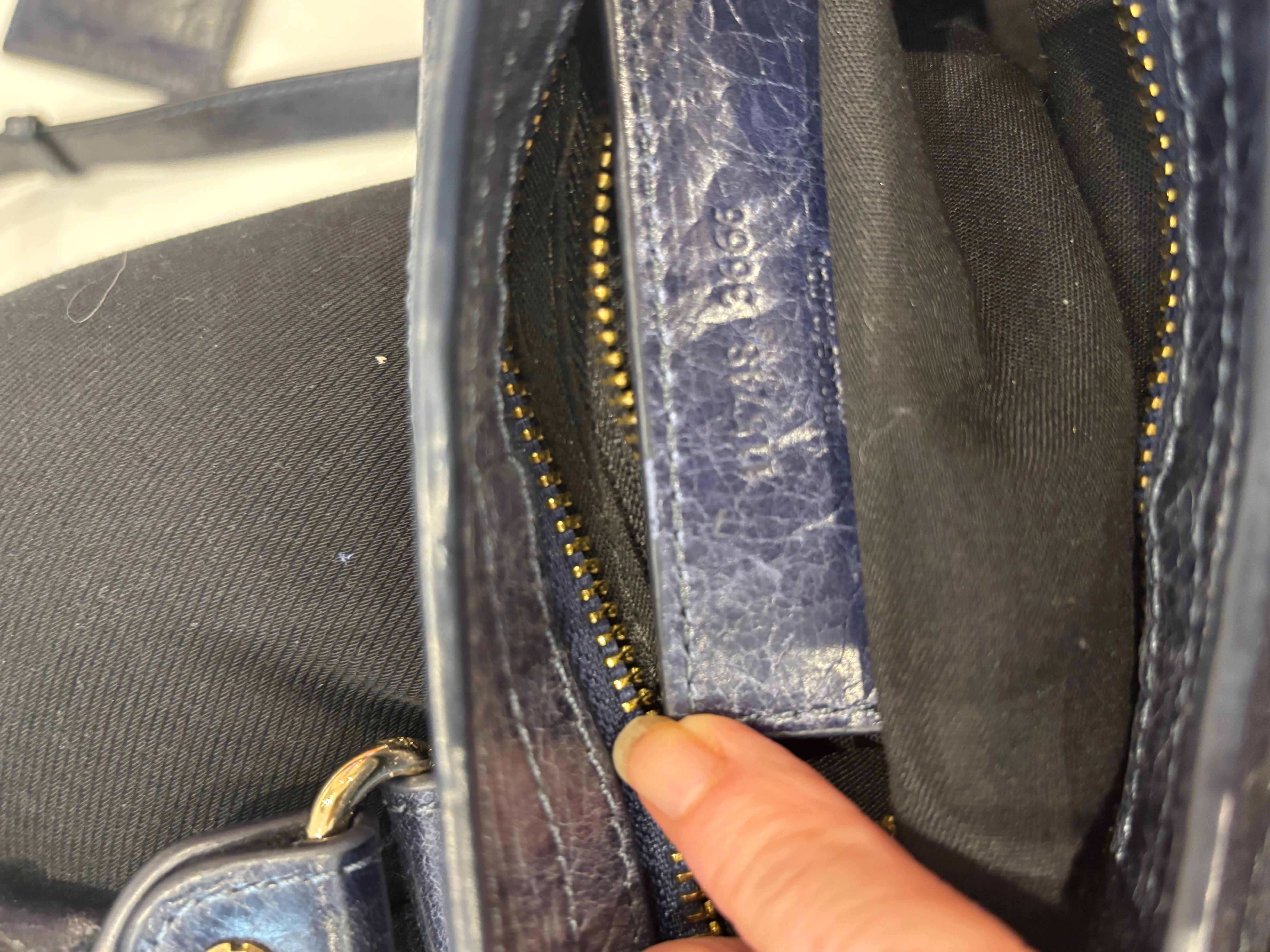 Balenciaga Dark Blue Aged Lambskin Classic Small City Bag w/Mirror For Sale 8
